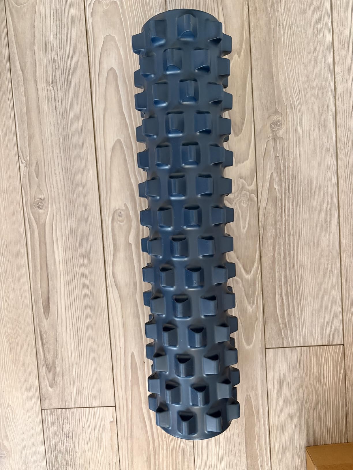 RumbleRoller Original Foam Roller Deep Tissue Massage Roller for Muscle Recovery (Midsize 22-Inch) customer photo 2