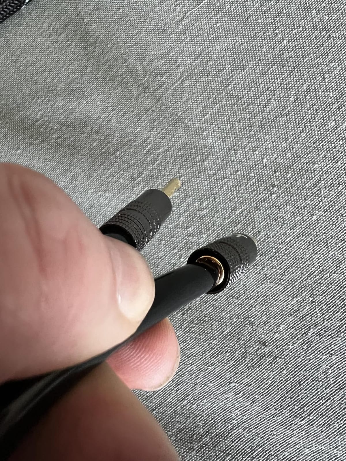 GEARit 14AWG Premium Heavy Duty Braided Speaker Wire Cable (6 Feet) Dual Gold Plated Banana Plug Tips - in-Wall CL2 - Oxygen-Free Copper (OFC) Black customer photo 1