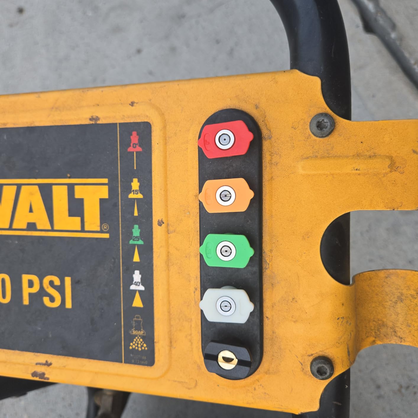 Tool Daily Pressure Washer Nozzle Tips Multiple Degrees, 1/4 Inch, 2.5 GPM customer photo 2