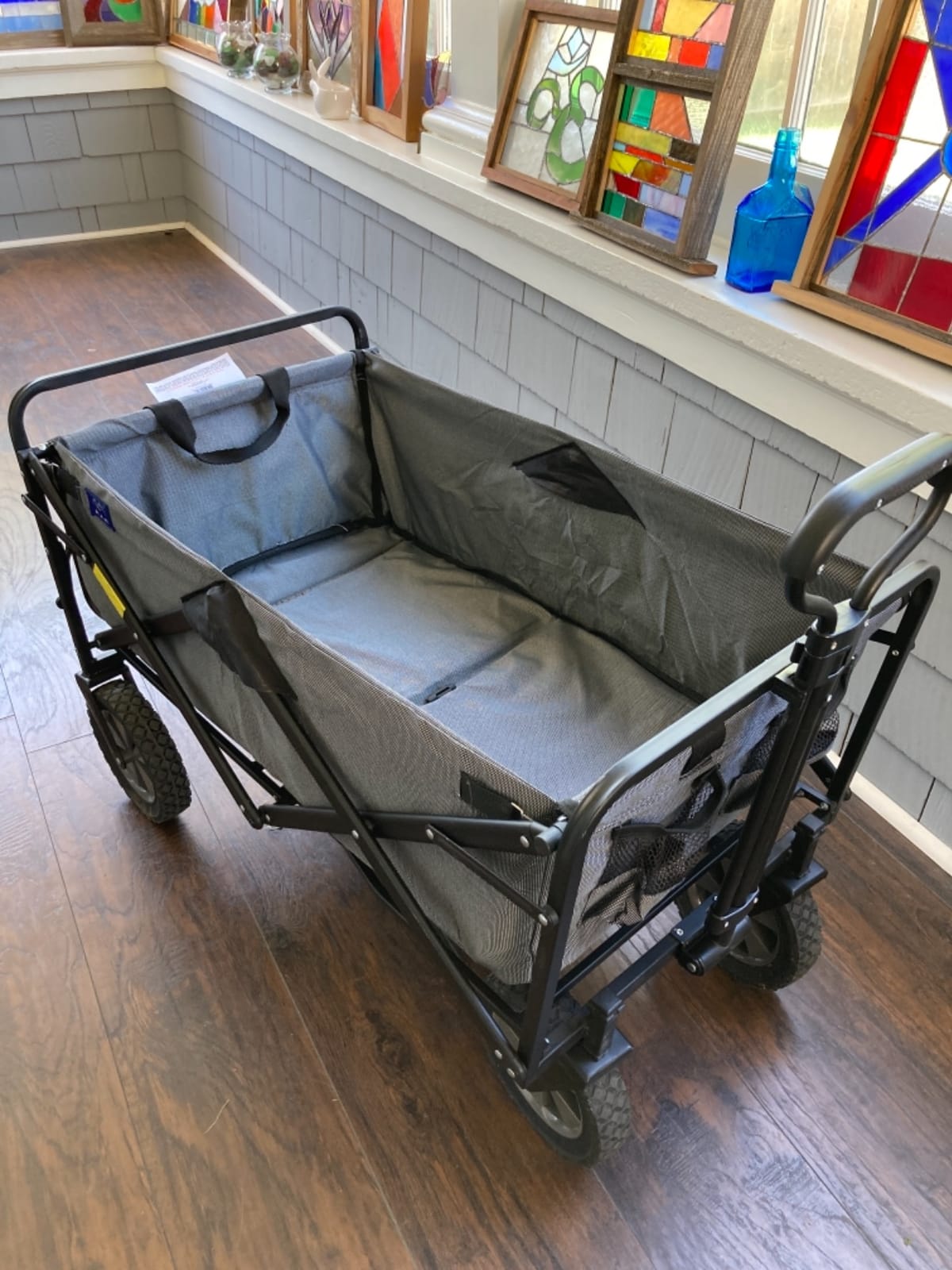 Mac Sports Collapsible Outdoor Utility Wagon with Folding Table and Drink Holders, Gray customer photo 2