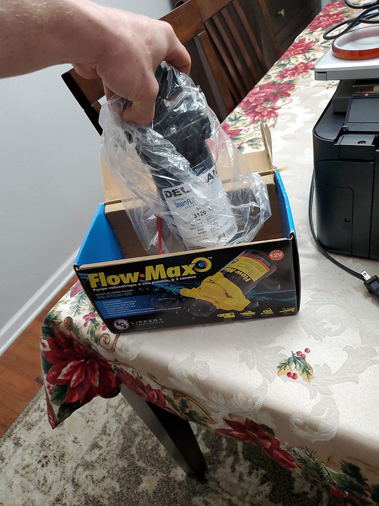 Lippert Components Flow Max 12V RV Water Pump, 3.0 GPM, 50 PSI, 9.5 Max Amp, Self-Priming, Screen Filter Included - 689052 customer photo 2