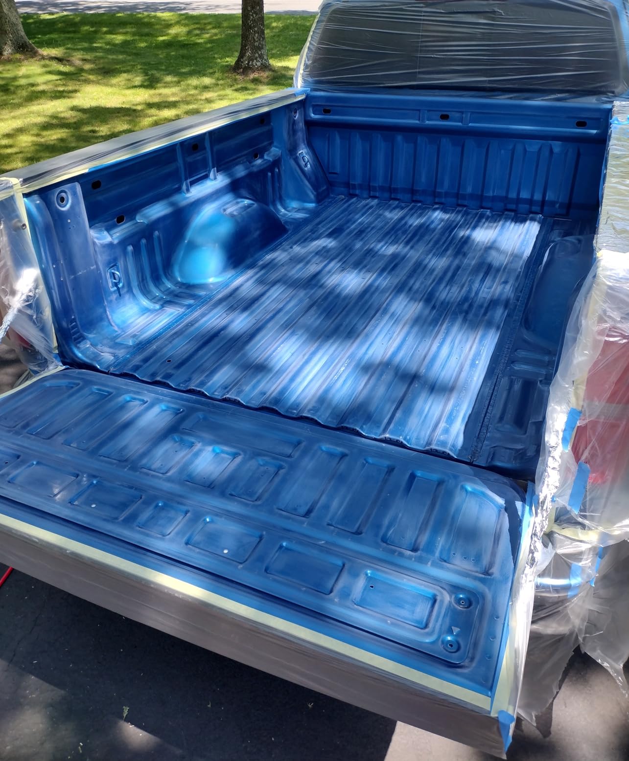 Custom Shop U-Pol Raptor Black Urethane Spray-On Truck Bed Liner Kit, 1 gal customer photo 2