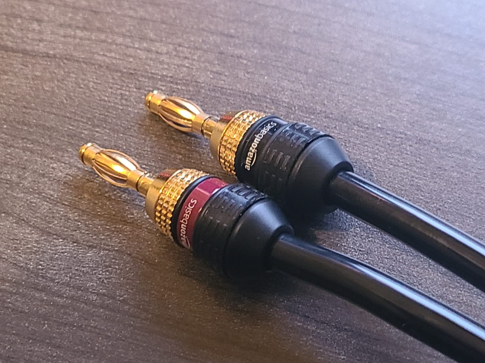 Amazon Basics 12-Gauge Speaker Wire Cable for Audio Applications, 99.9% Oxygen-Free Copper, Red and Black Color Coded, 100-Foot, White customer photo 1