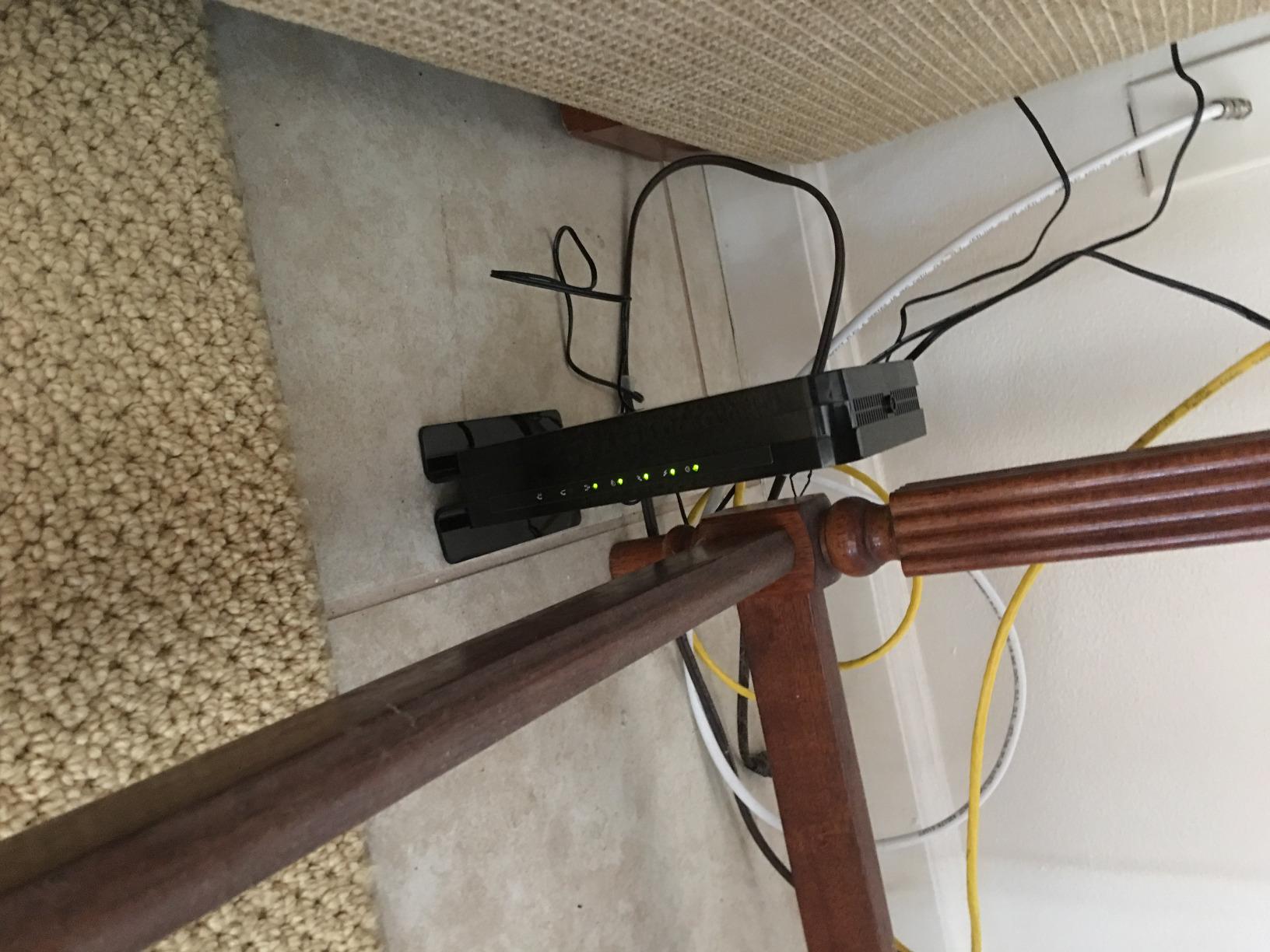 NETGEAR Cable Modem with Voice CM500V - for Xfinity by Comcast Internet & Voice | Supports Cable Plans Up to 300 Mbps | 2 Phone Lines | DOCSIS 3.0, Black, 16x4 w/Voice (CM500V-100NAS) customer photo 1