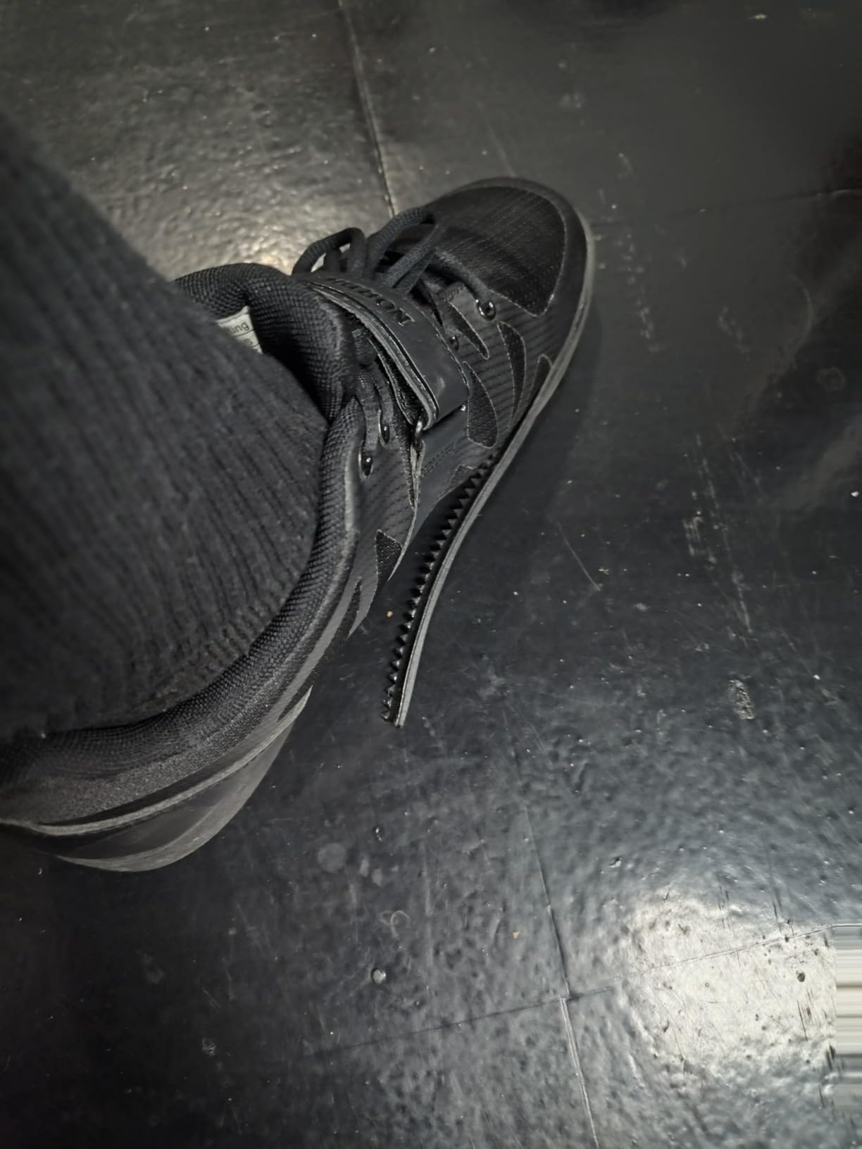 MEGIN Deadlift Shoes - Elevated Heel Gym Footwear for Powerlifting, Weightlifting & Strength Training - Non-Slip Sole Lifting Shoes for Men customer photo 2