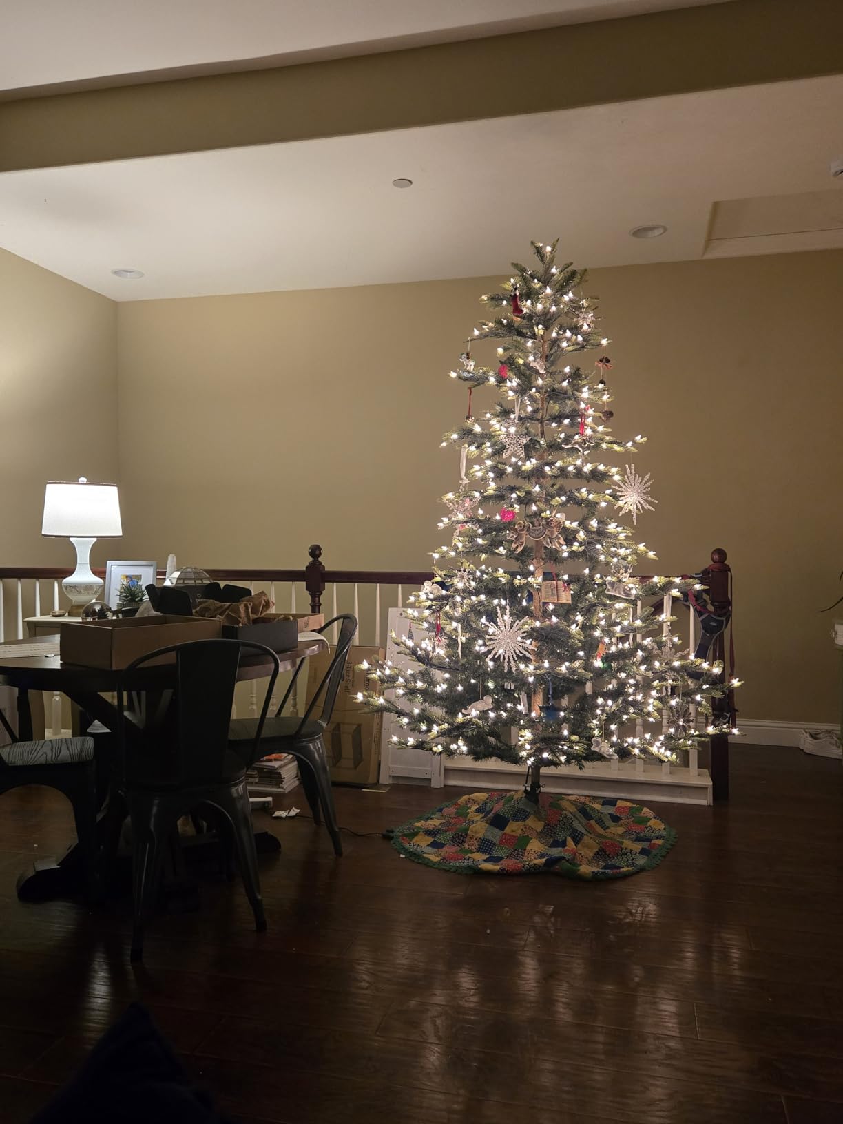 Puleo International 6.5ft Pre-Lit Aspen Fir Artificial Christmas Tree with 500 Clear Lights, 903 Realistic Dense Branch Tips, Easy Setup Artificial Trees with Sturdy Metal Stand customer photo 1