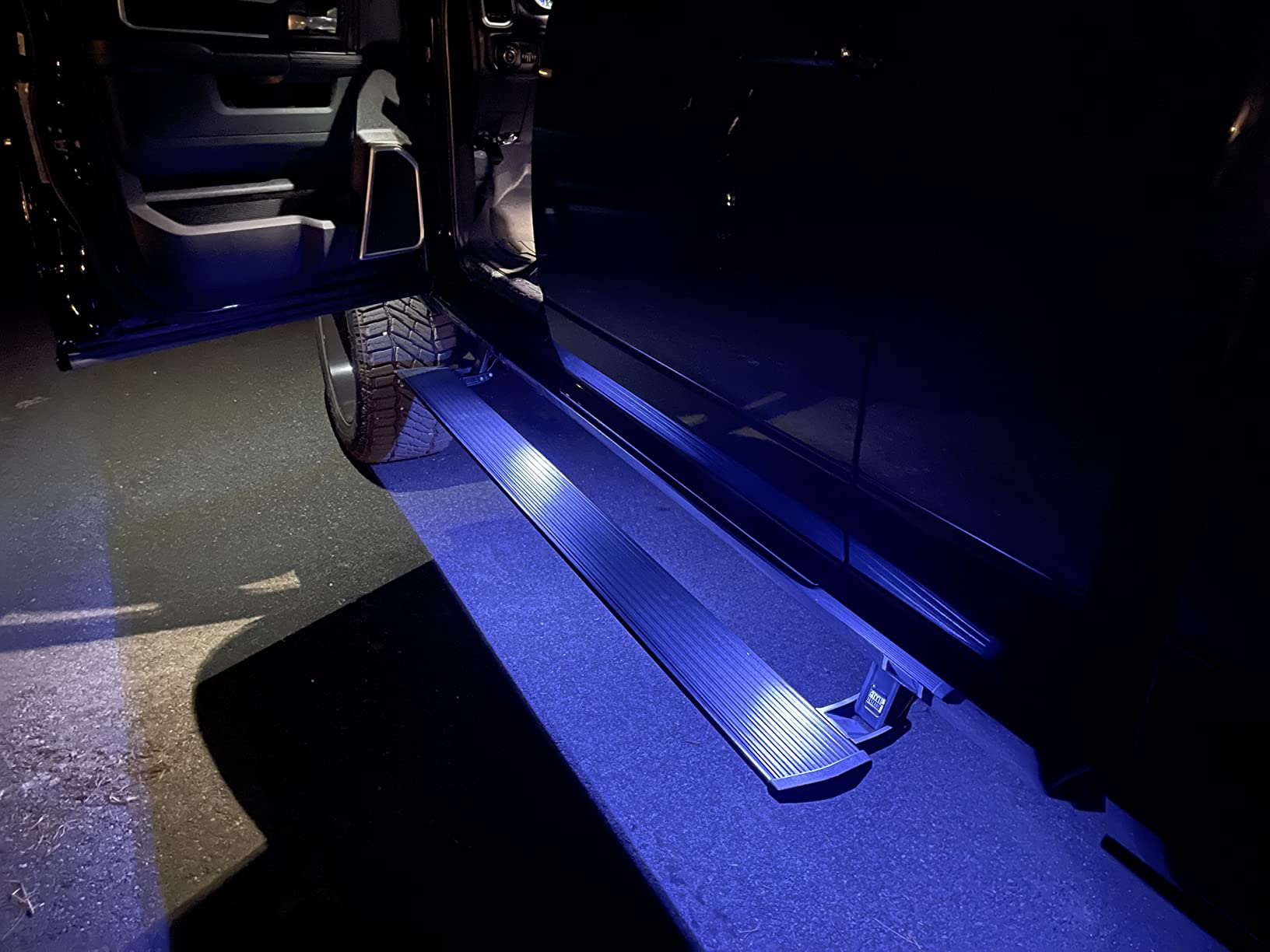 RealTruck AMP Research PowerStep Plug-N-Play Retractable Electric Truck Steps with LED Step Lights | Fits 2018 - 2024 RAM 2500/3500 Diesel; & more (See Description) | 76239-01A customer photo 2