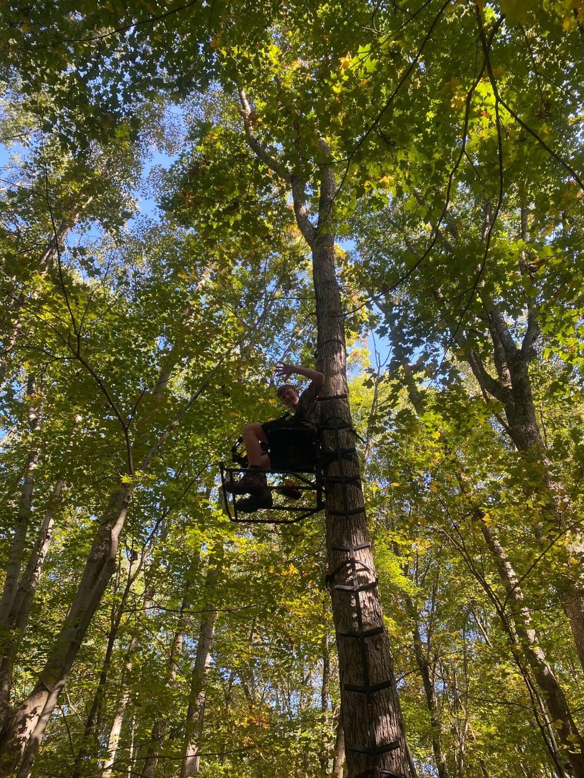 Muddy The Boss XL Wide Stance Hang-On Tree Stand Platform & Hawk Helium Set customer photo 1