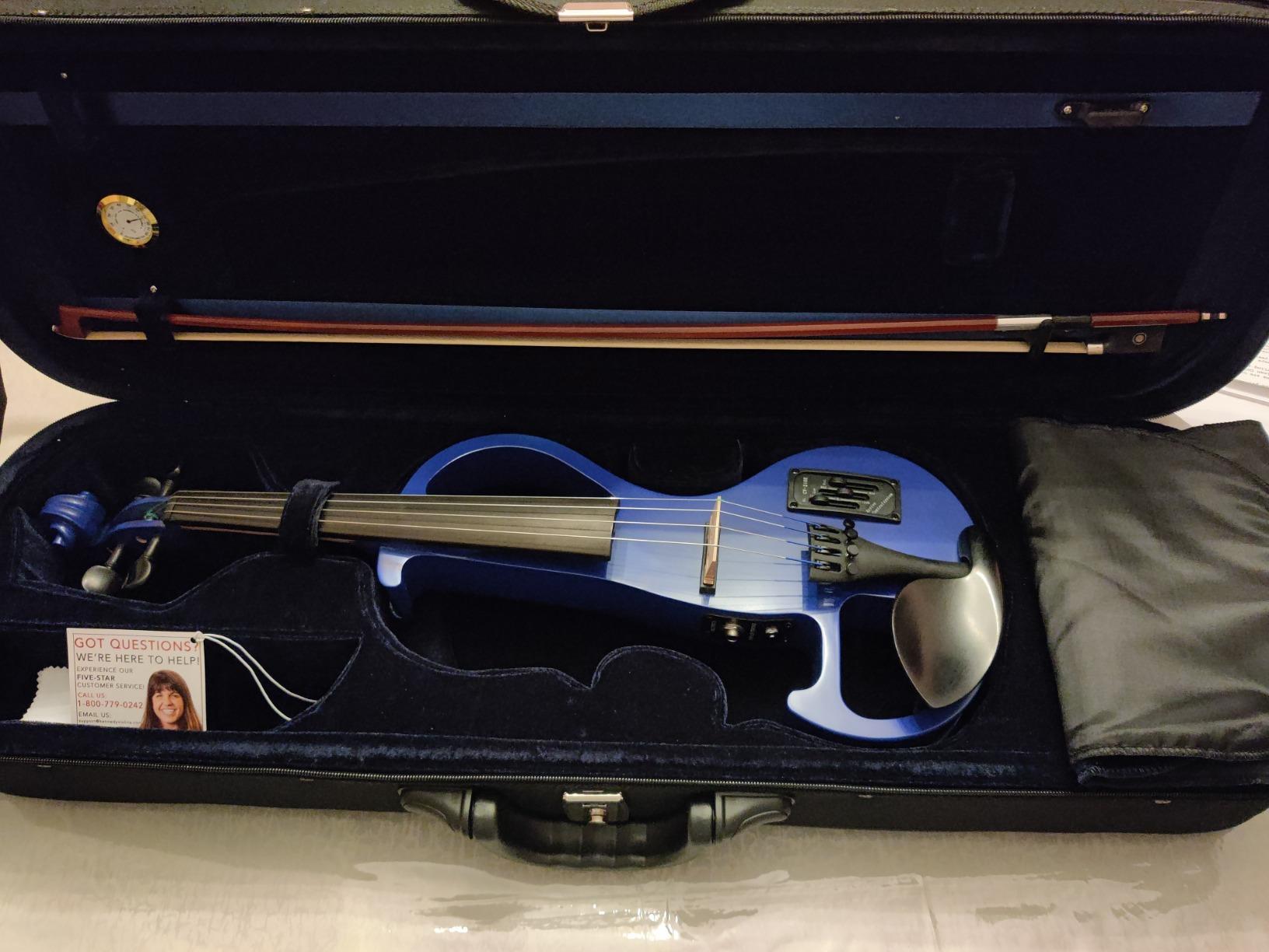 Electric Violin Bunnel Edge Outfit 4/4 Full Size (BLACK) - With Carrying Case and Accessories - Headphone Jack - Piezo Ceramic Pick-up - from Kennedy Violins customer photo 2