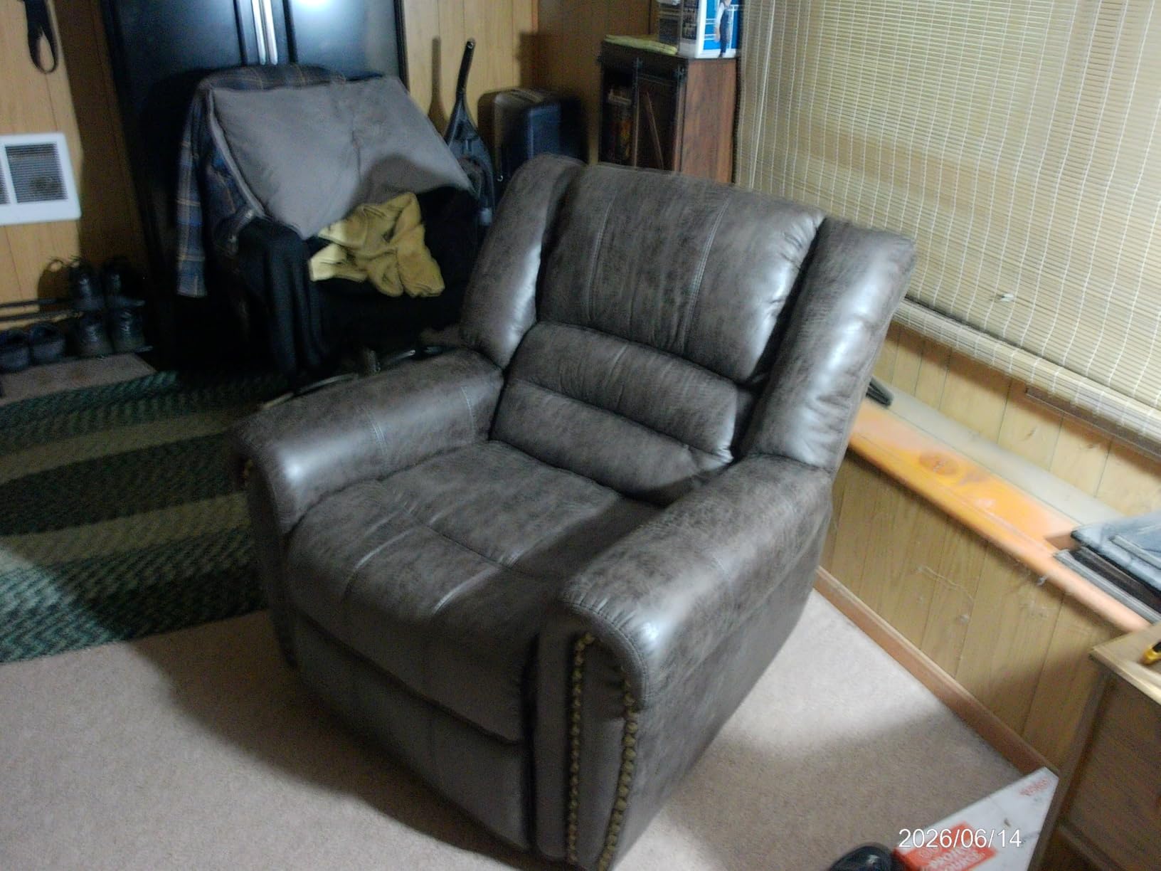 CANMOV Leather Recliner Chair, Classic and Traditional Manual Recliner Chair with Comfortable Arms and Back Single Sofa for Living Room, Brown customer photo 1