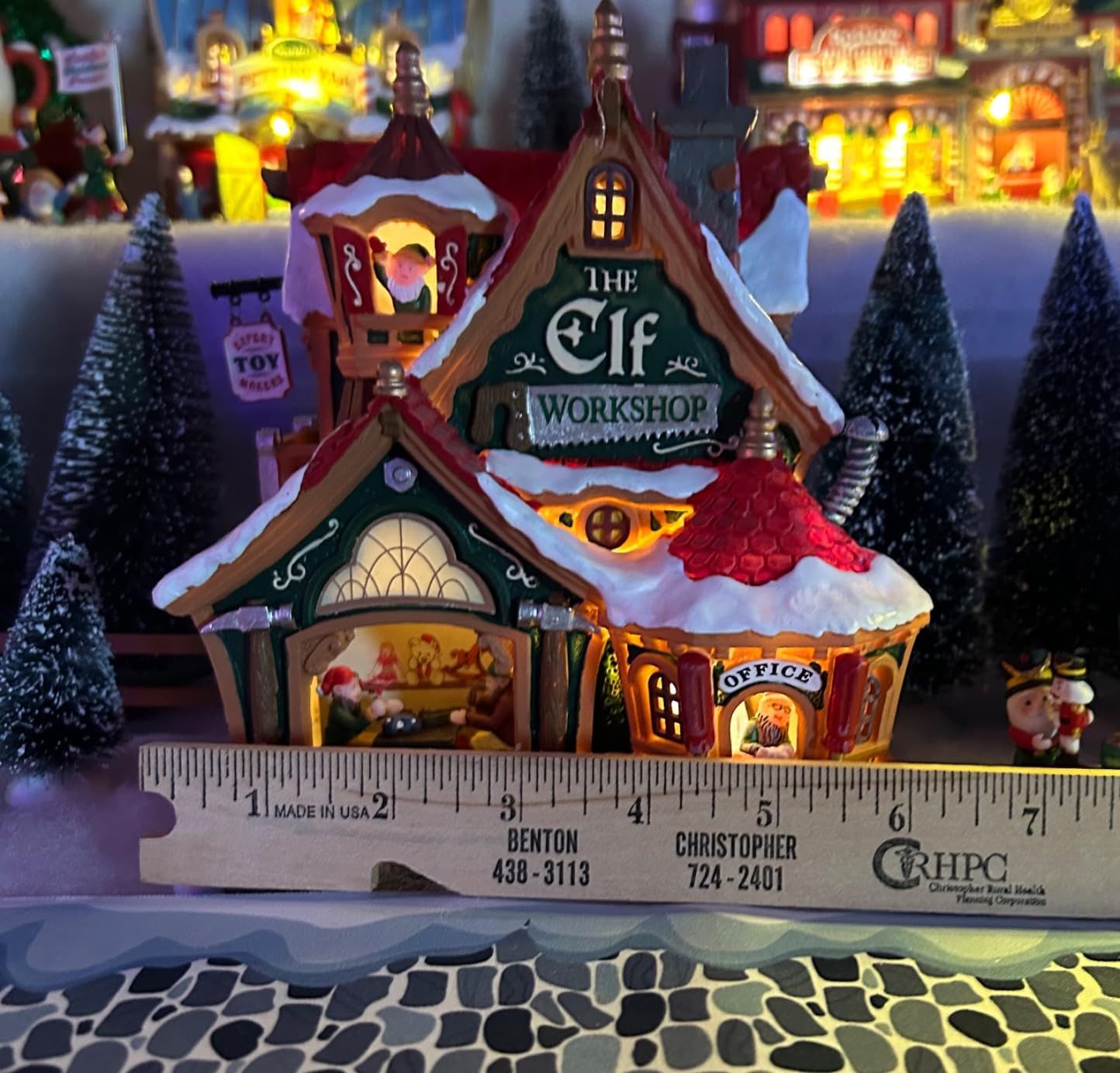 Lemax 75291 Santa's Wonderland Lighted Buildings: The Elf Workshop customer photo 2
