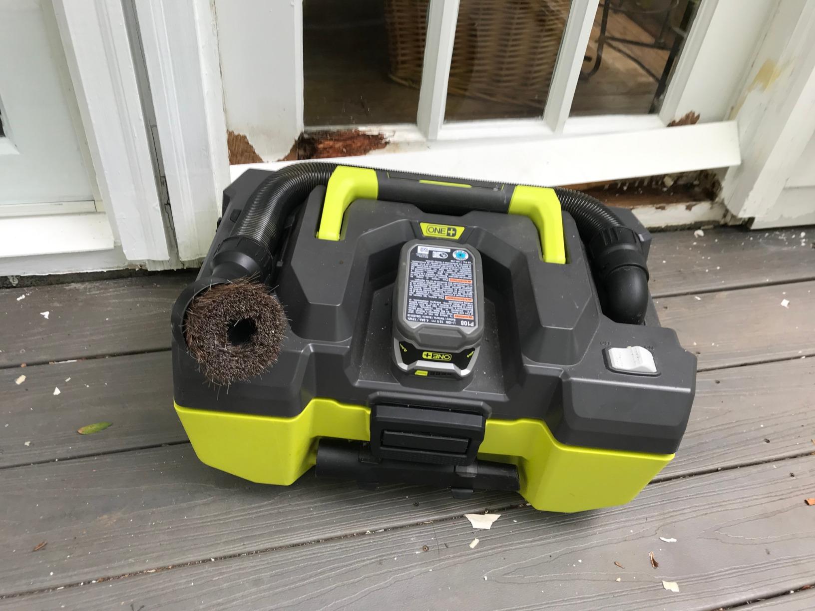 RYOBI 18-Volt ONE+ 3 Gal Project Wet/Dry Vacuum and Blower with Accessory Storage (Tool-Only- Battery and Charger NOT included) customer photo 1