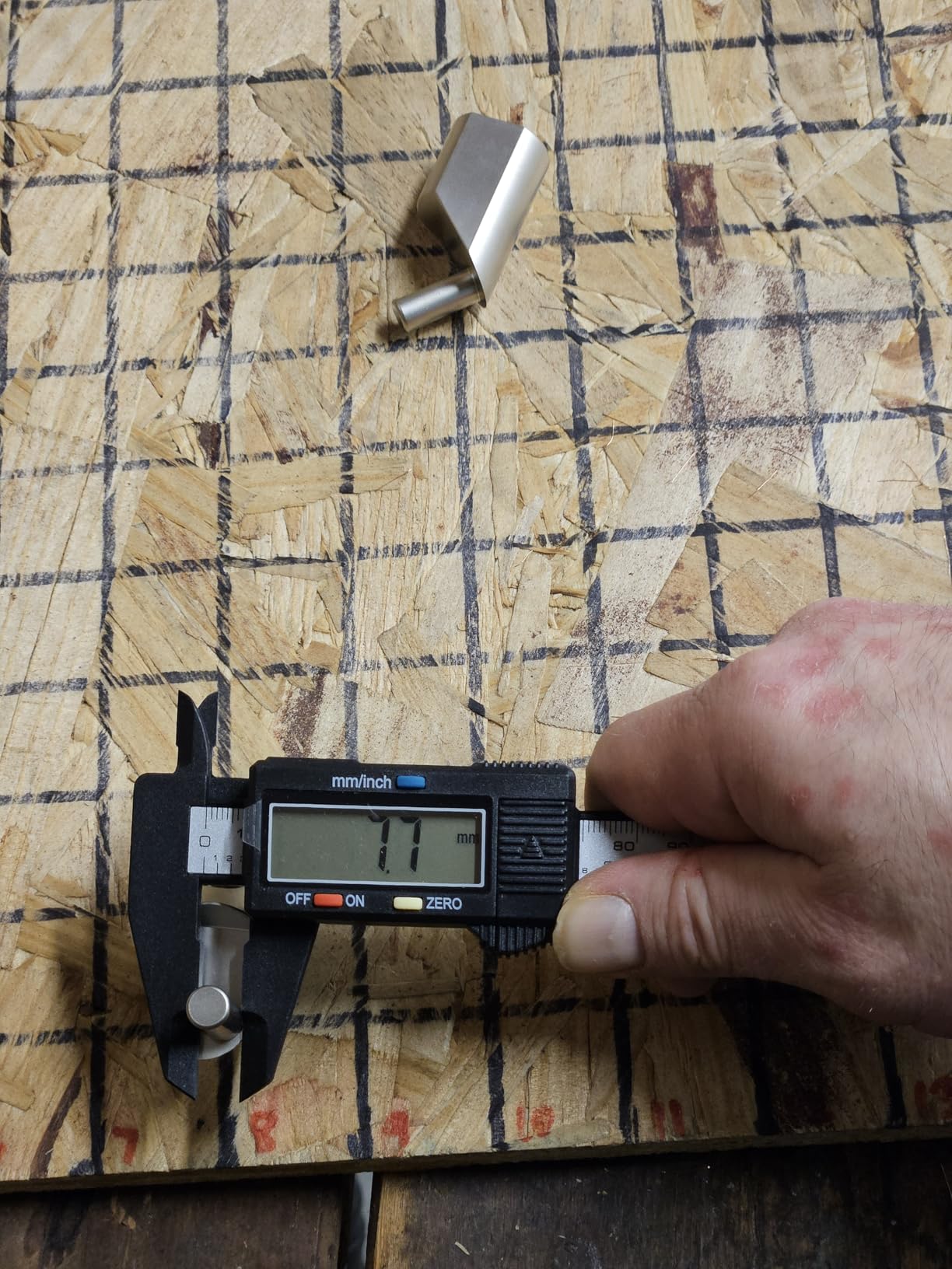 Digital Caliper, Adoric Calipers 0-6 Inch, Inch/mm Conversion, Large LCD customer photo 1