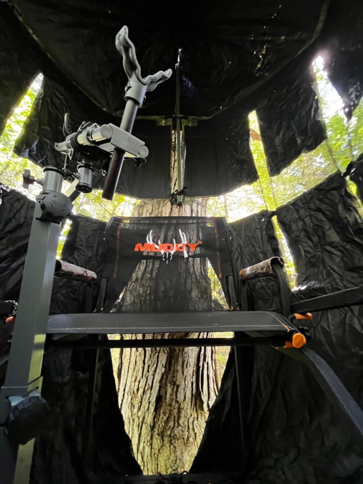 Muddy 1-Person Huntsman Deluxe Steel Ladder Tree Stand, 17 ft Tall | 300 lb Capacity customer photo 2