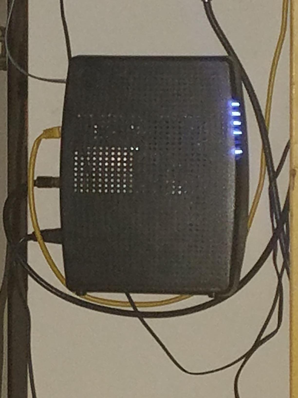ARRIS SURFboard SBV3202 DOCSIS 3.0 Cable Modem with Voice | Xfinity customer photo 1