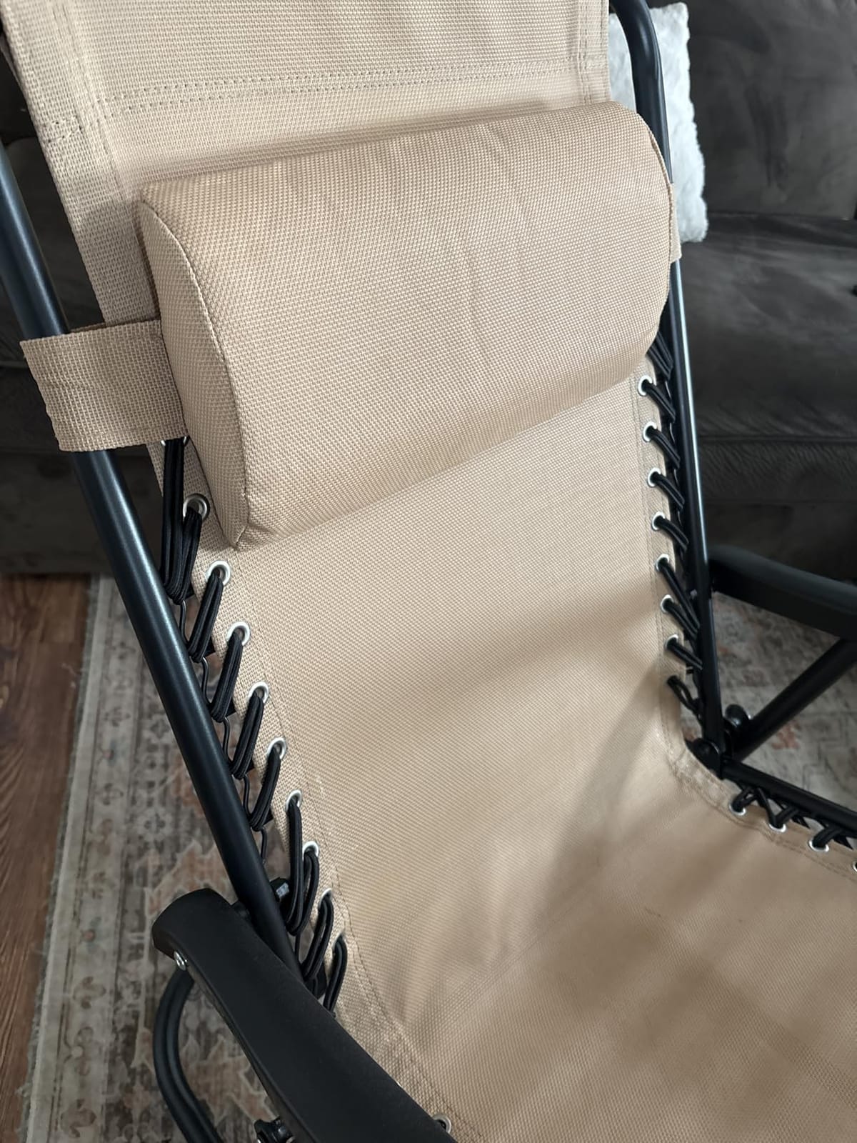Amazon Basics Outdoor Portable Folding Rocking Chair with Headrest, Ergonomic Design, Weather-resistant Patio Reclining Lounge Chair for Porch, 33.6 x 37.4 x 26 inch, Beige customer photo 2