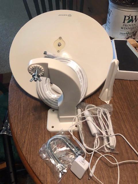 Upgraded Version - ANTOP AT-415B 720° UFO Dual Omni-Directional Outdoor HDTV Antenna with Exclusive Smartpass Amplifier &4G LTE Filter, Fit for Outdoor/RV/Attic Use(33ft Coaxial Cable,4K UHD Ready) customer photo 2