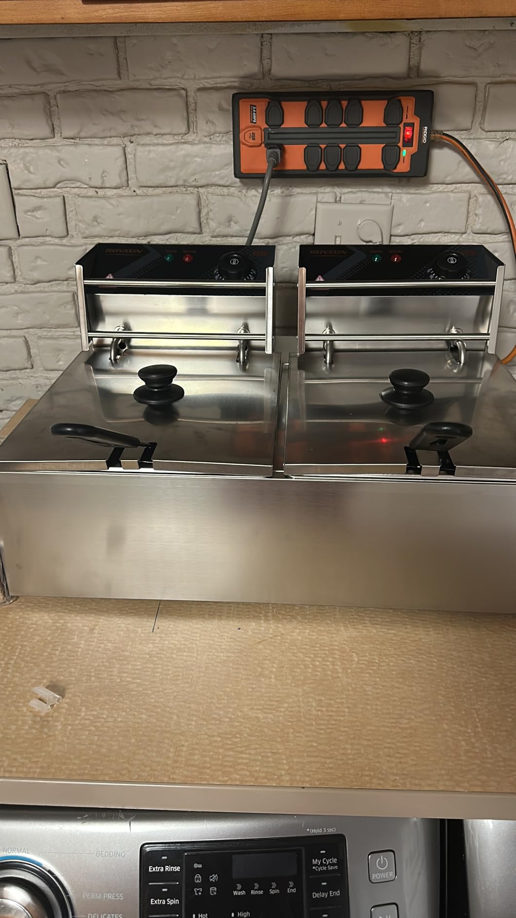 ROVSUN 22.8QT Commercial Deep Fryer with Baskets & Lids, 21.8L Stainless Steel Electric Double Fryer, Countertop Kitchen Frying Machine w/Temperature Control, French Fries Donuts 3400W customer photo 2