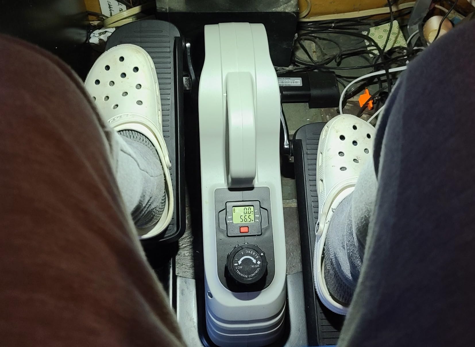 Sunny Health & Fitness Under Desk Pedal Elliptical Machine Leg Exerciser customer photo 2