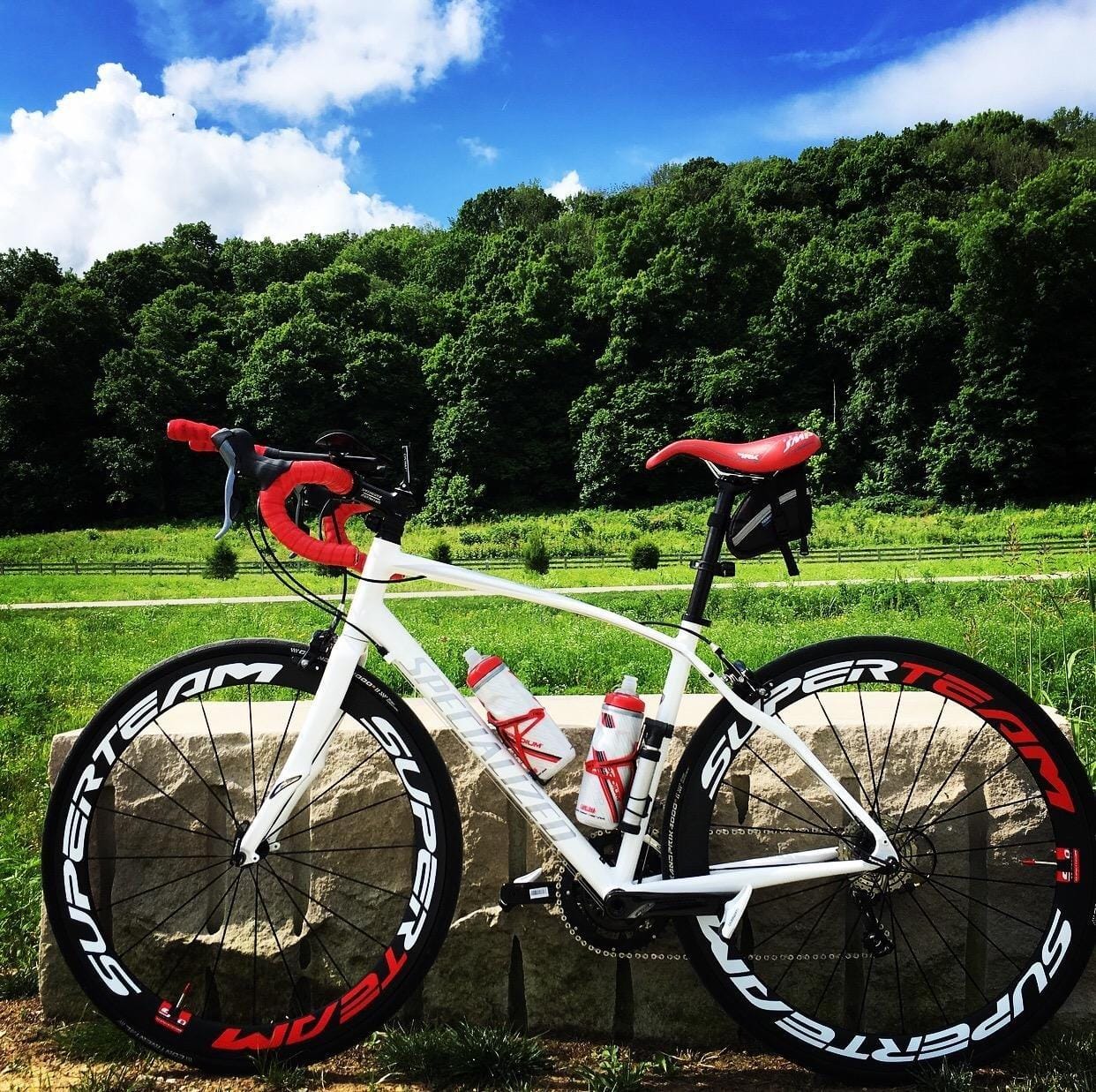 Superteam Carbon Fiber Road Bike Wheels 700C Clincher Wheelset 50mm Matte 23 Width customer photo 1