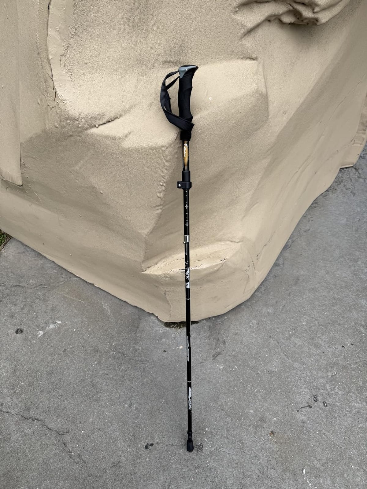 A ALAFEN 7075 Aluminum Collapsible Ultralight Trekking Pole customer photo 2