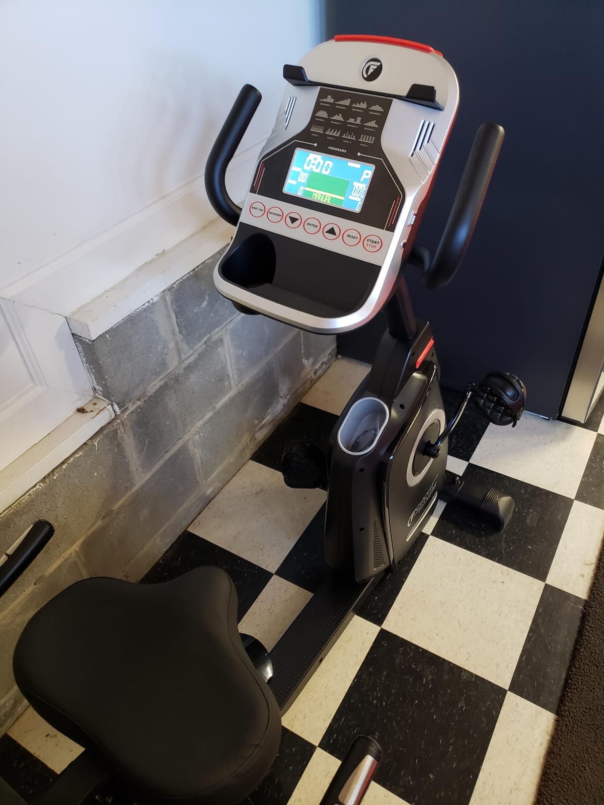 Circuit Fitness Recumbent Magnetic Exercise Bike with 15 Workout Programs, LCD and Heart Rate Monitor customer photo 2