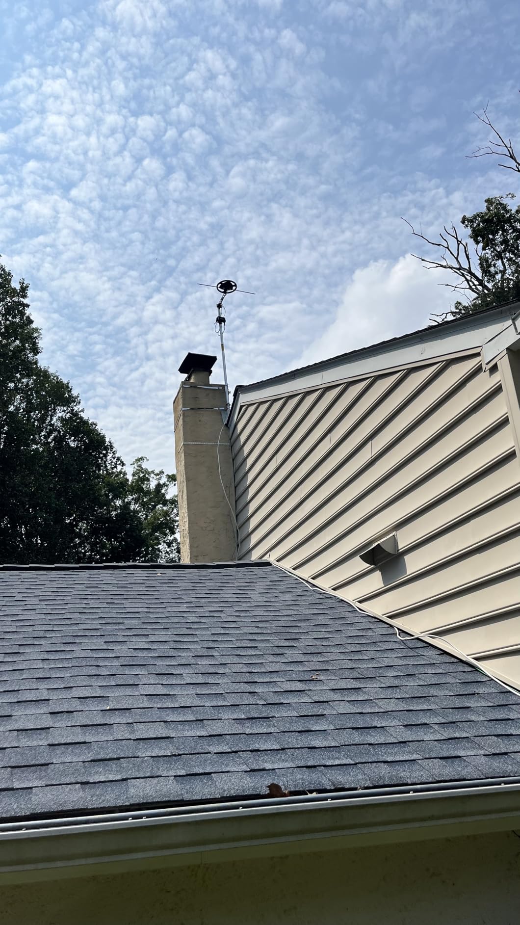 Channel Master Omni+ 50 - Omnidirectional Digital HDTV Antenna with 360 Degree Reception, Includes Mounting Bracket for Roof, Attic & RV Installations, Indoor/Outdoor (50 Mile Range) customer photo 1
