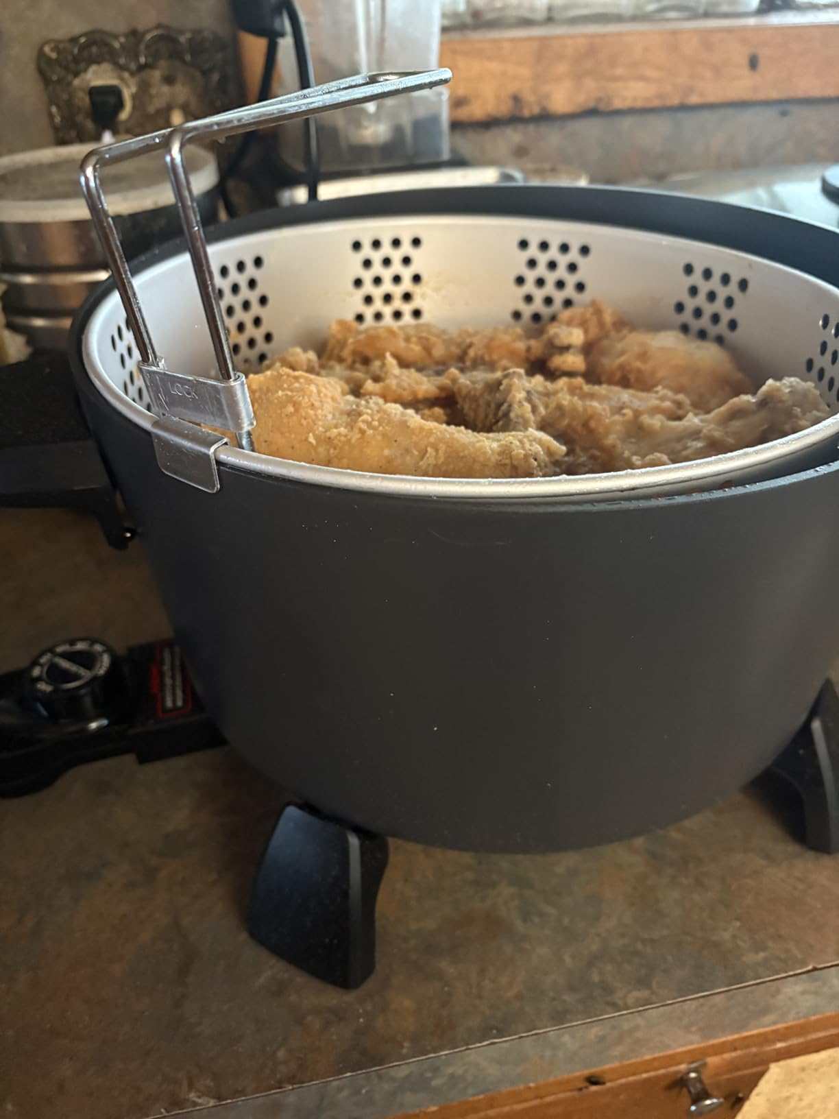 Presto 06009 10-Quart Kitchen Kettle XL Multi-Cooker customer photo 1