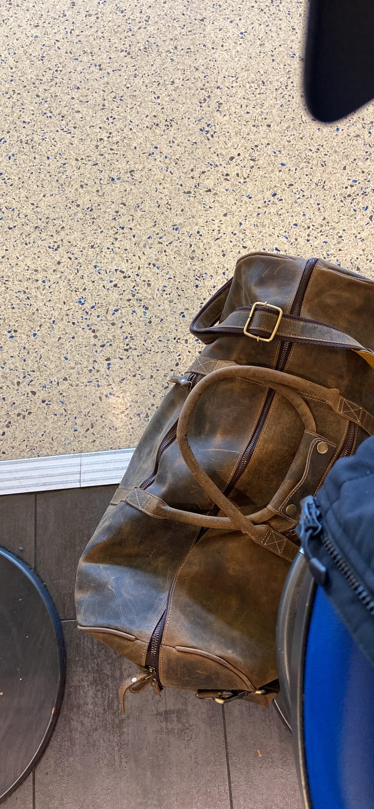 KomalC 24 Inch Leather Duffle Bag for Men & Women, Travel Weekend Bag customer photo 1