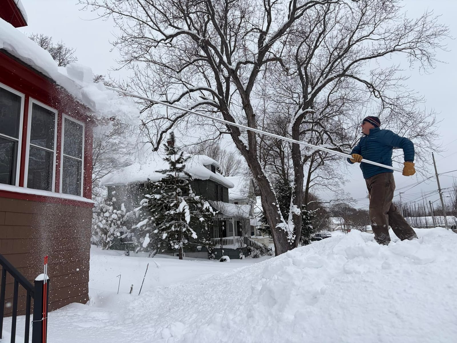 SNOWPEELER Premium Roof Rake for Snow Removal - 30 ft. Snow Removal Tool customer photo 2