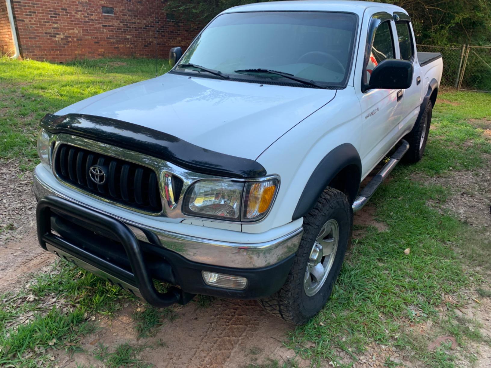ECOTRIC Bull Bar Compatible with 98-04 Toyota Tacoma 96-98 Toyota 4Runner customer photo 1