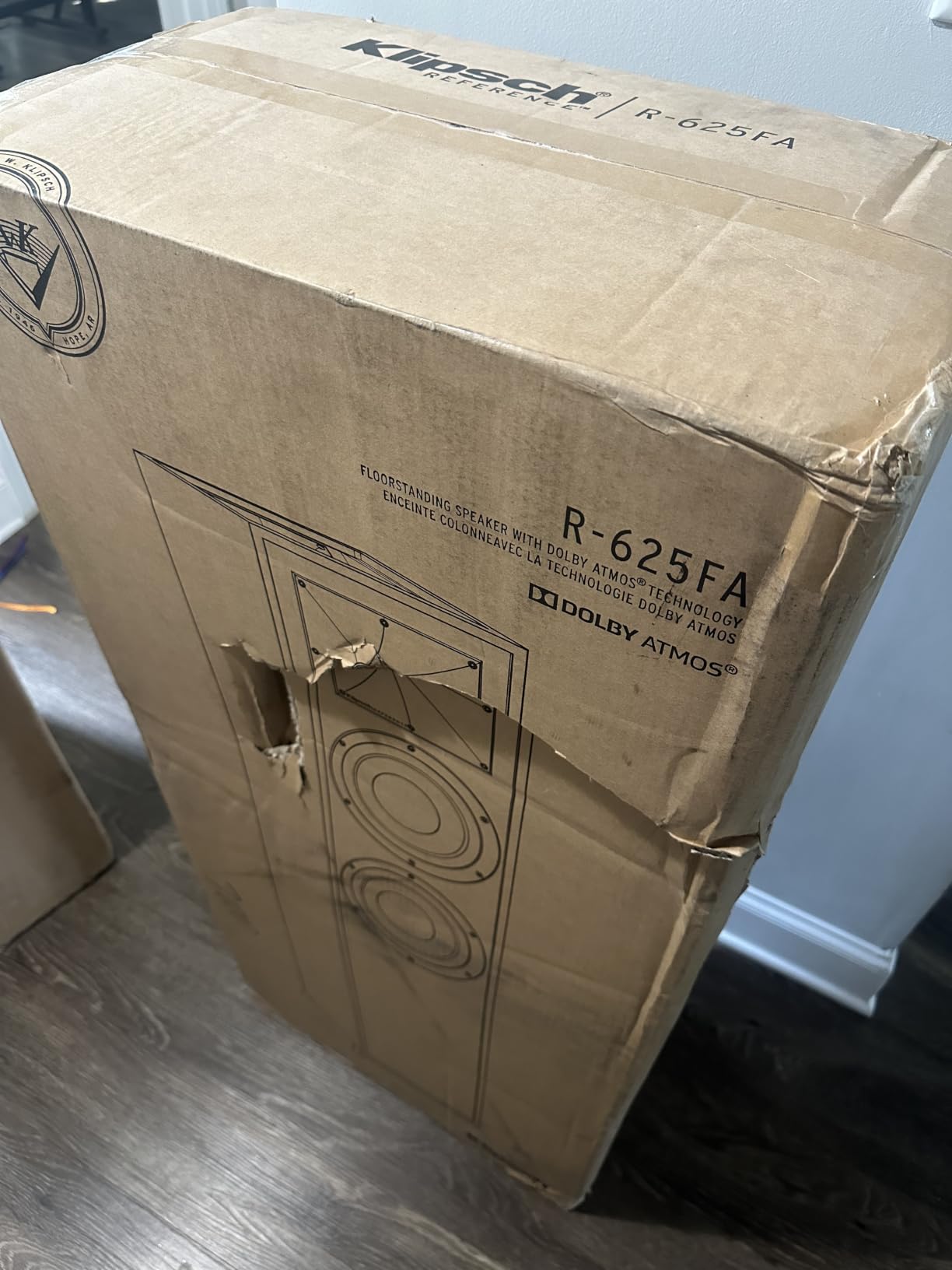 Klipsch Reference Home Theater Pack with 2X R-625FA Floorstanding Speakers, R-52C Center Channel, Pair R-41M Bookshelf Speakers customer photo 1