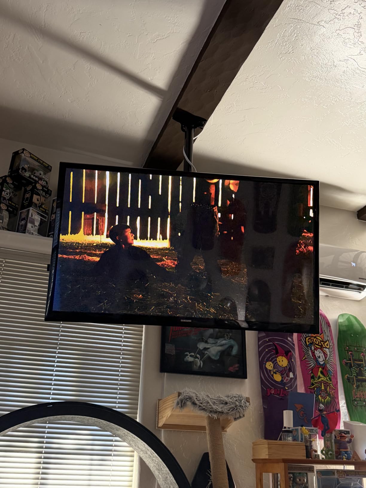 PERLESMITH Ceiling TV Mount for 26-65 inch Flat Screen Displays, Max VESA 400x400mm, Hanging Adjustable Ceiling TV Bracket Fits Most LCD LED OLED 4K TVs, Pole Ceiling Mount Holds up to 110lbs, PSCM2 customer photo 1