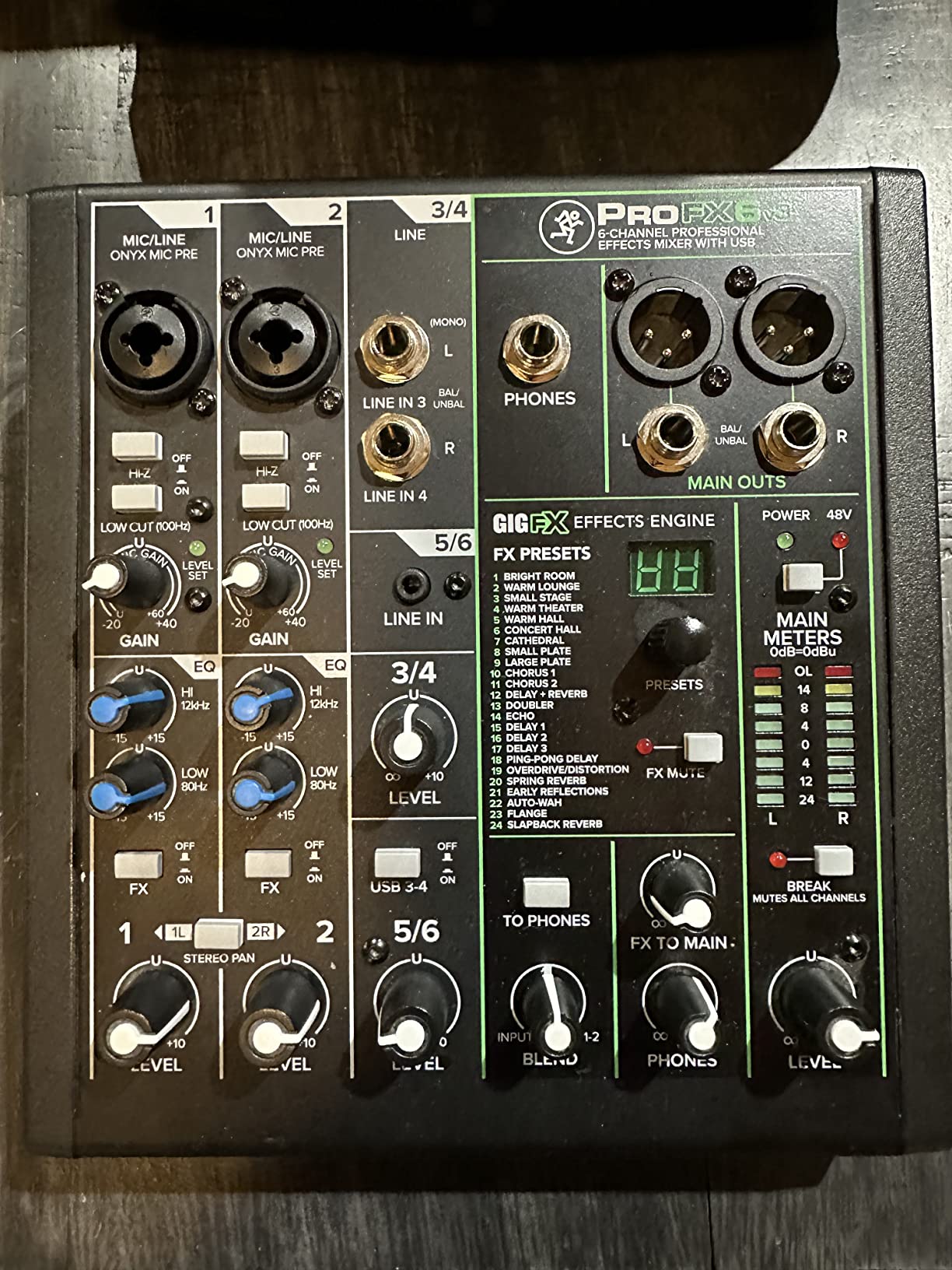 Mackie ProFX6v3 6-Channel Professional Analog Mixer with USB customer photo 1