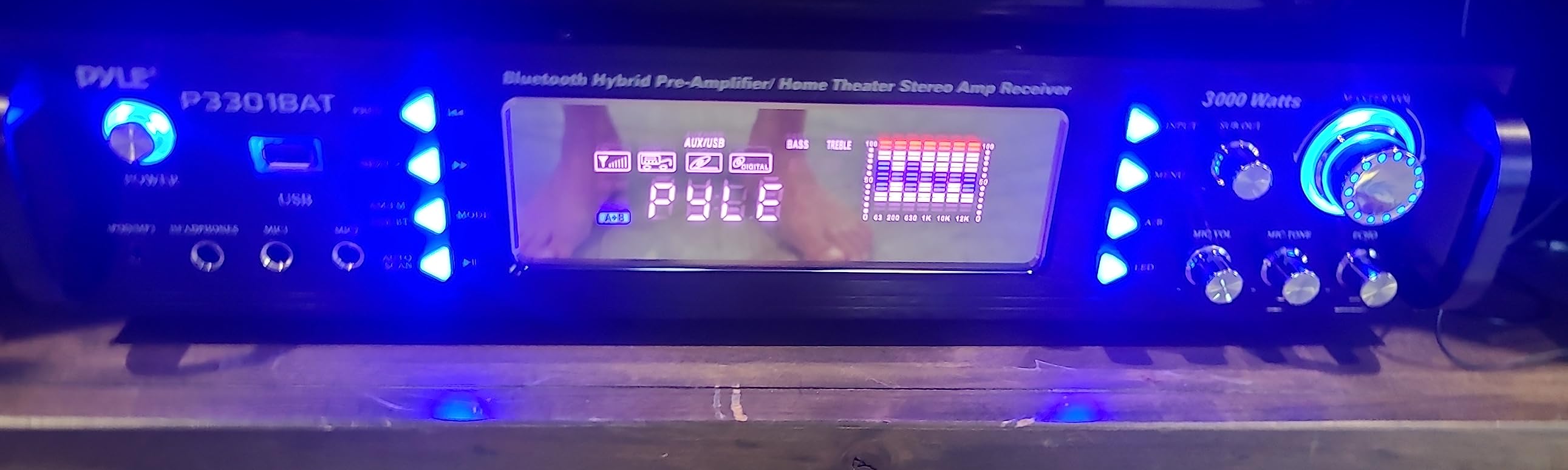 Pyle Bluetooth Home Stereo Amplifier - Hybrid Multi-Channel 3000 Watt Power Amplifier Home Audio Receiver System w/ AM/FM Radio, MP3/USB,AUX,RCA Karaoke Mic in - Rack Mount, Remote - P3301BAT customer photo 1