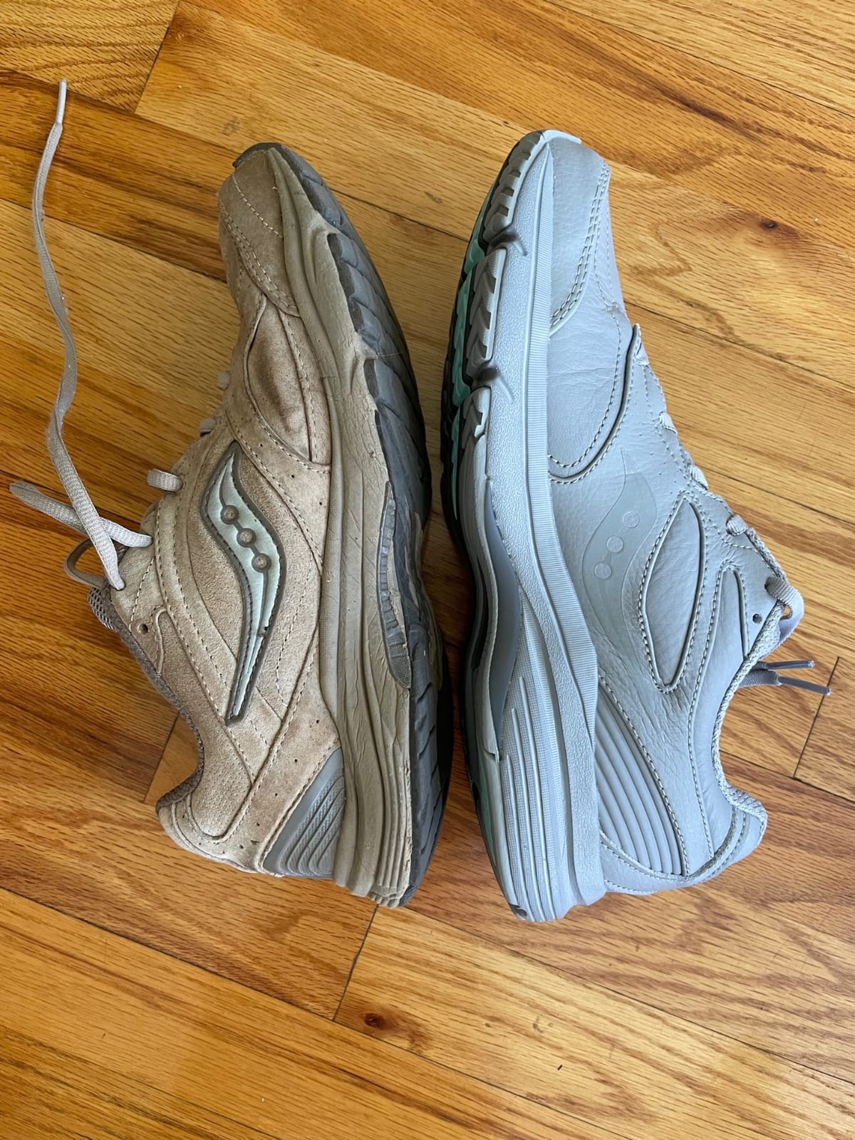Saucony Women's Integrity Walker 3 Walking Shoe customer photo 2