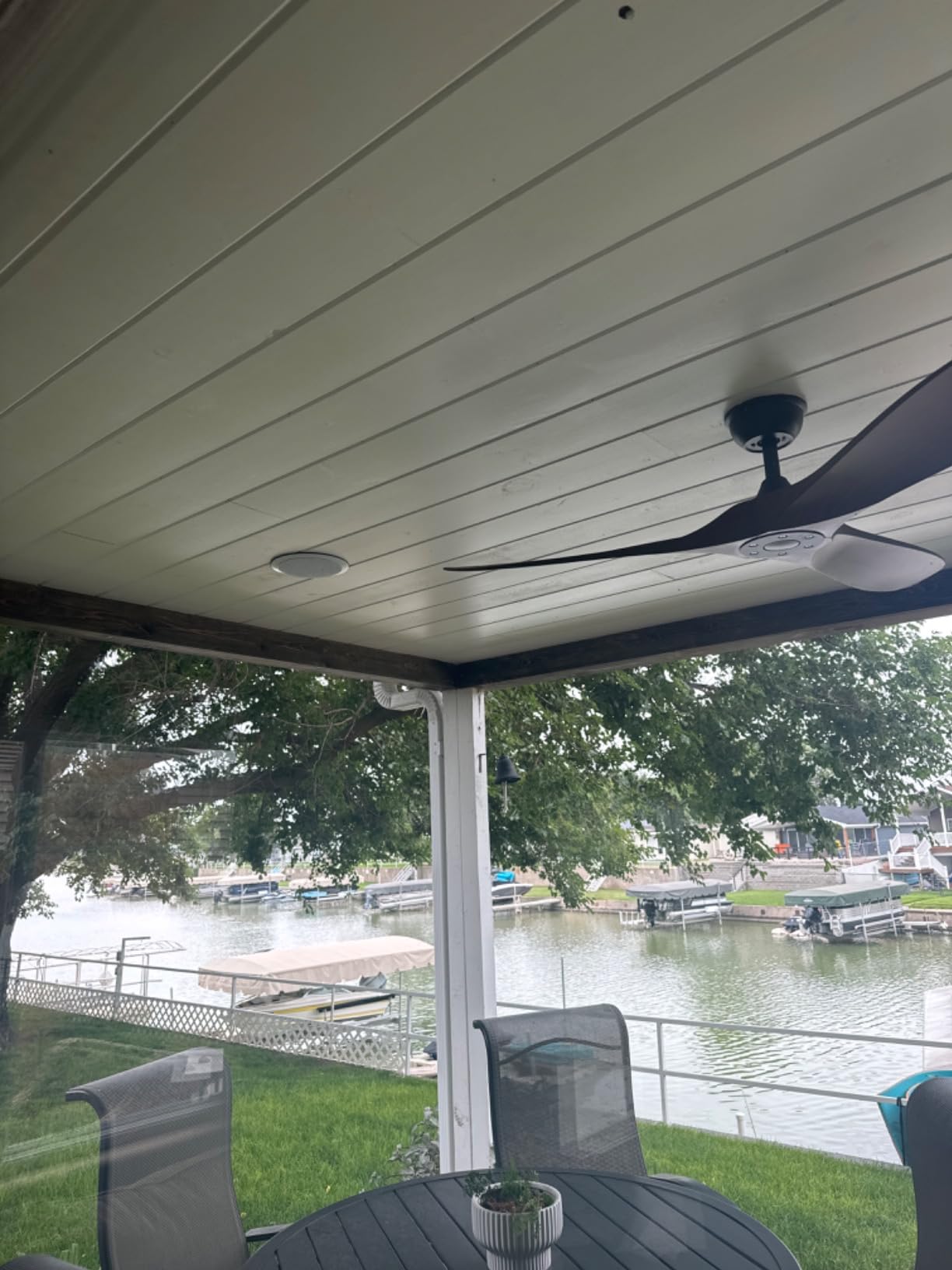 Herdio 5.25 Inch Bluetooth Ceiling Speakers Home Recessed Speaker System 300 Watts Suitable for Humid,Kitchen,Bedroom,Bathroom,Covered Patio (A Pair) customer photo 1