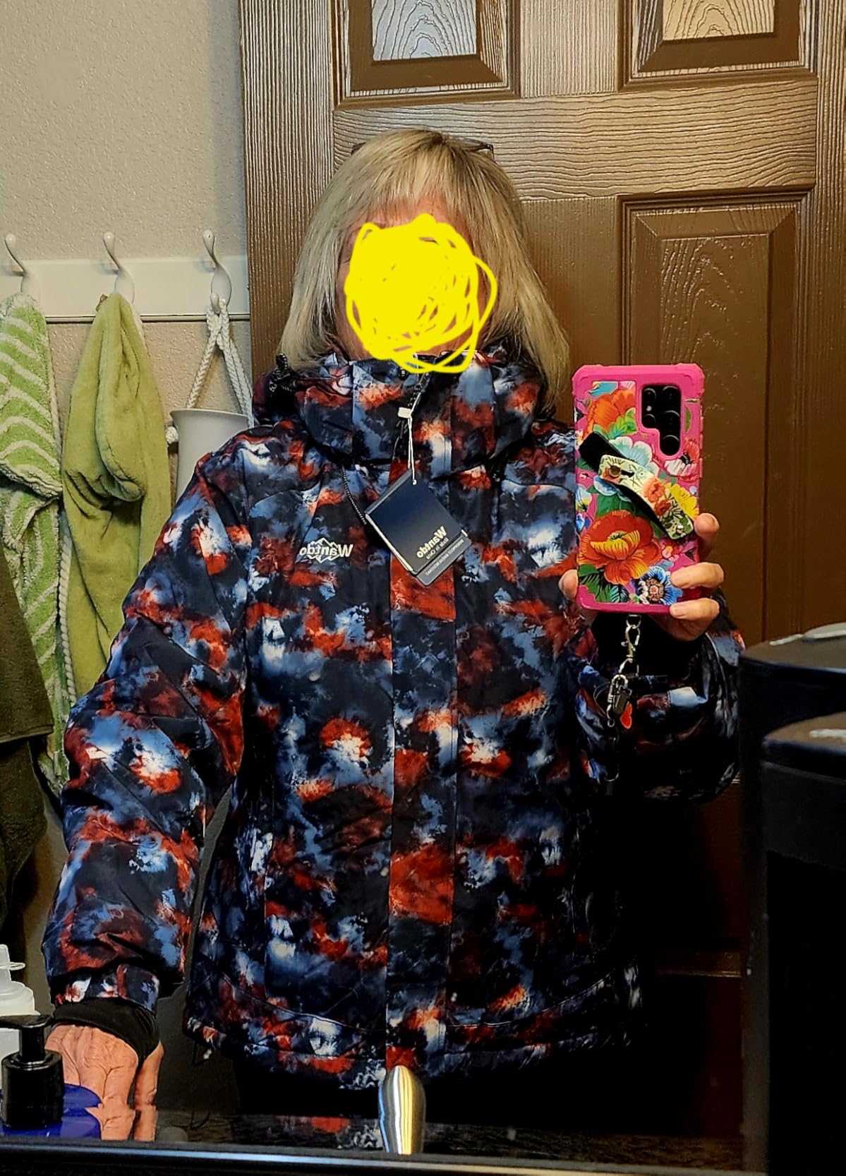 Wantdo Women's Waterproof Ski Jacket Colorful Printed Fully Taped Seams Rain Coat Warm Winter Parka customer photo 1