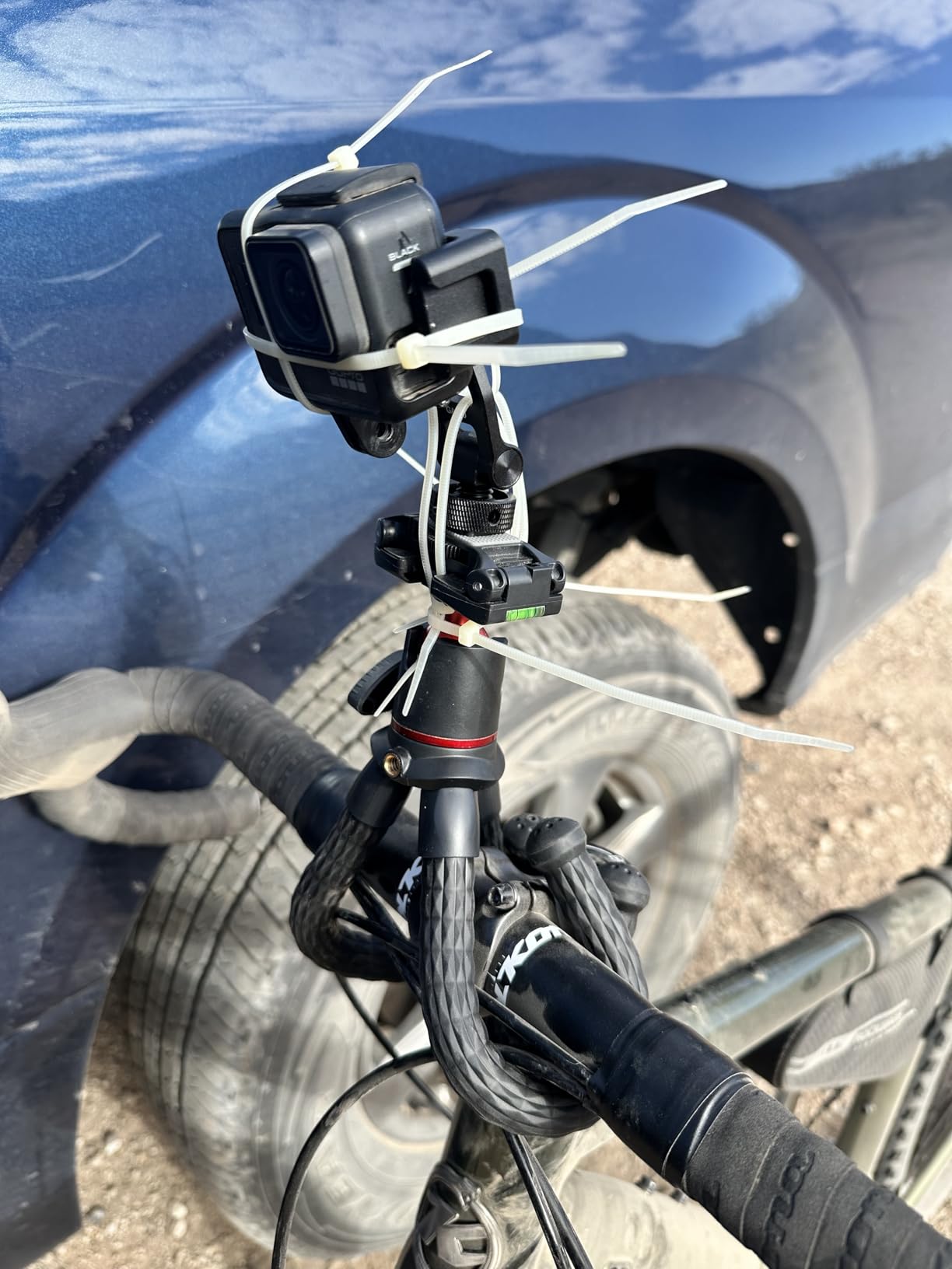 ULANZI Camera Tripod, Mini Flexible Stand w Hidden Phone Holder w Cold Shoe Mount, 1/4'' Screw f Magic Arm, Universal f iPhone 17 16 15 14 Pro Max XS Max Canon Nikon Sony DJ Pocket 4/3 Cameras customer photo 2