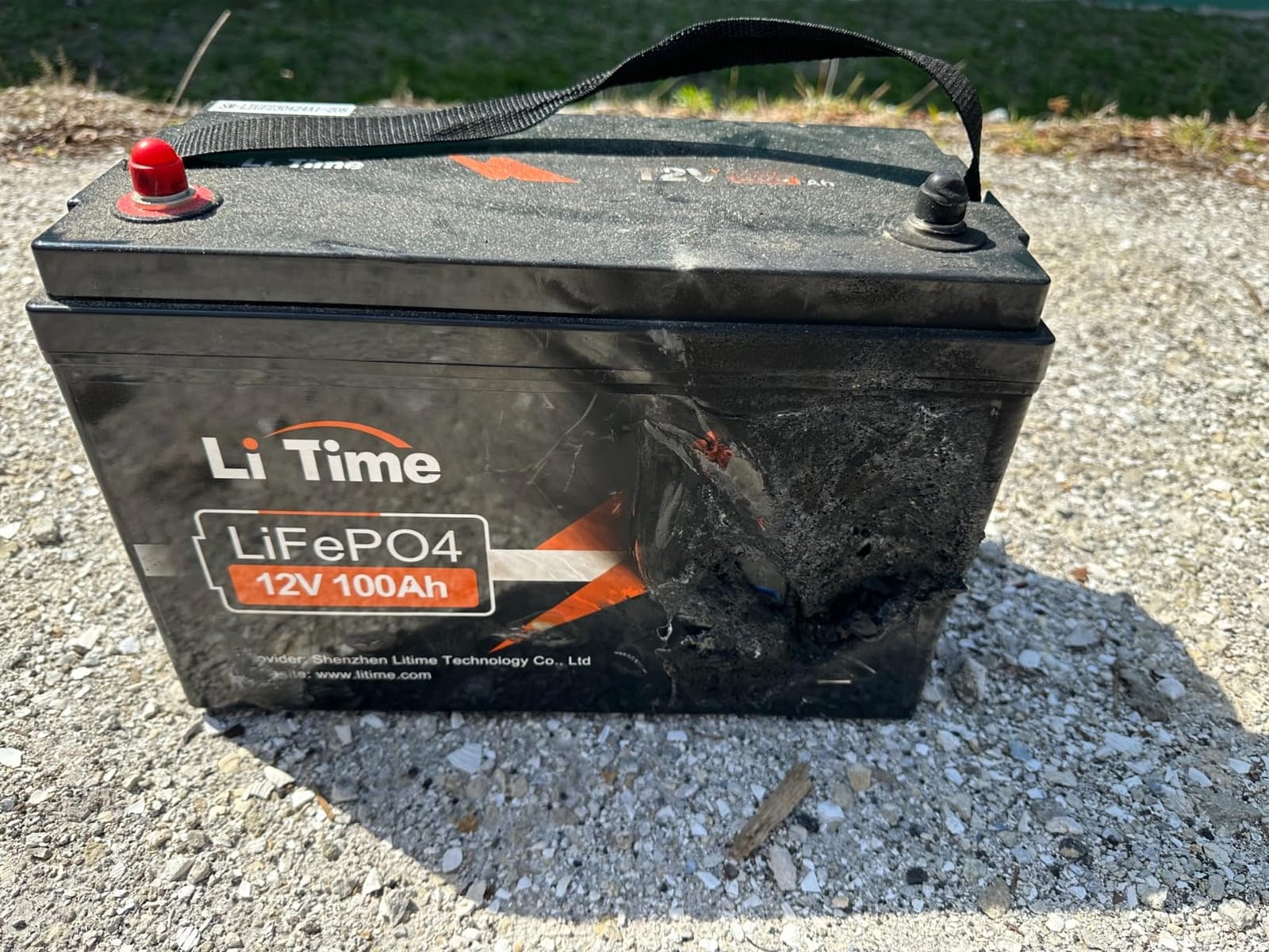 LiTime 12V 100Ah Group 31 LiFePO4 Deep Cycle Battery for RV Marine Solar | 100A BMS, Max. 15000 Cycles at 60% DOD, IP65 Waterproof, Max 4P4S, 1280Wh, Lithium Batteries for Camper Off-Grid, Travel customer photo 1