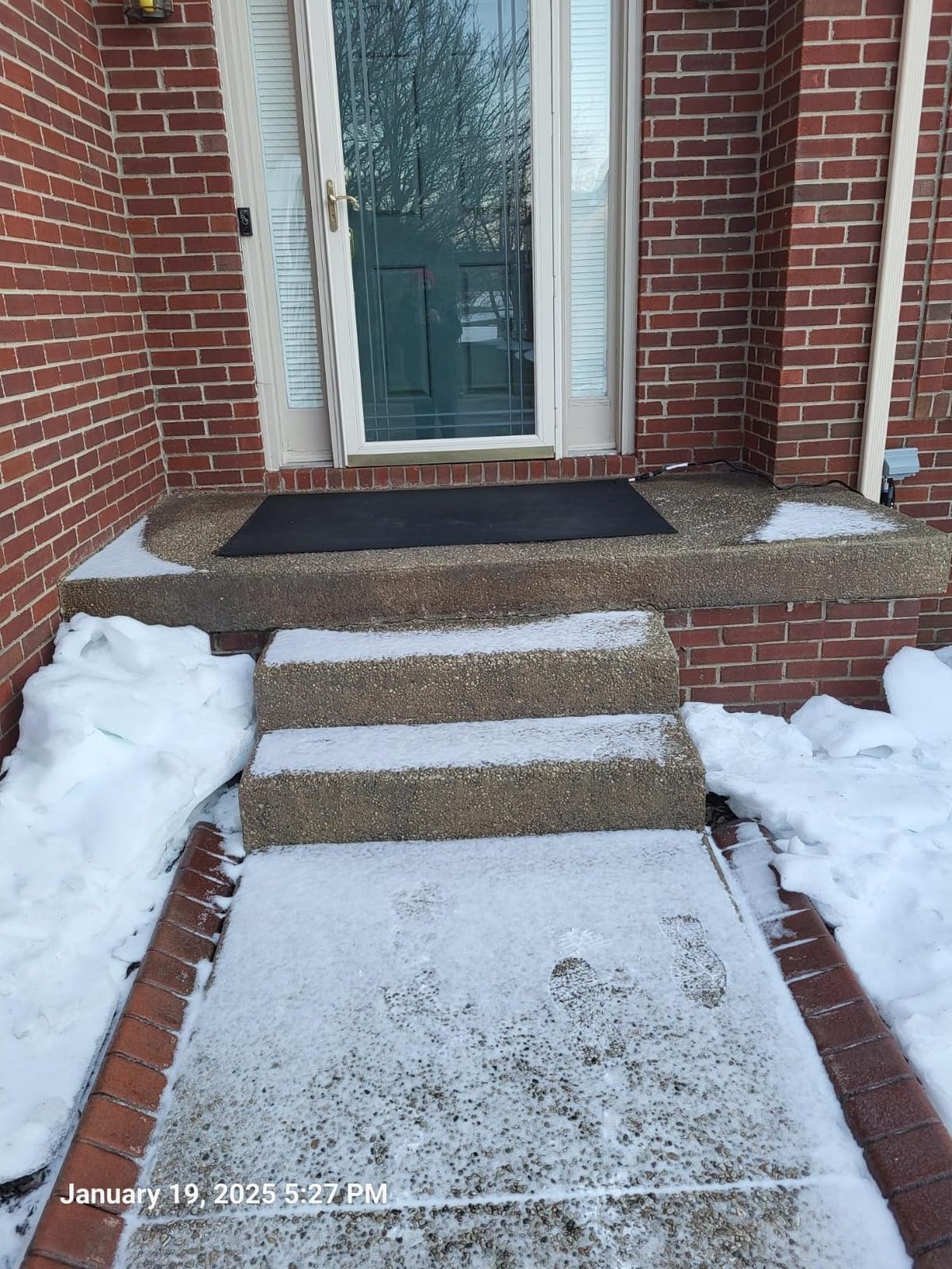 HeatTrak Heated Snow Melting Mats for Entrances - Heated Outdoor Mats - Trusted Snow and Ice Melt Products - Includes GFCI Power Cord - No-Slip Heating Entrance Mat (30
