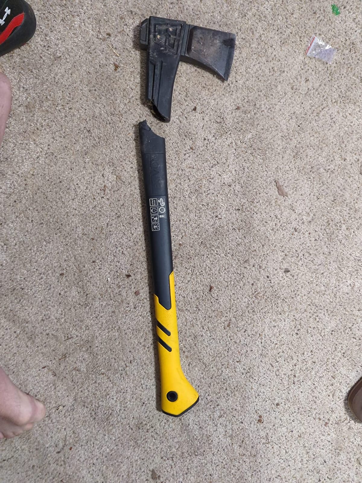 LEXIVON V28s Splitting Axe, 28-Inch Lightweight Fiber-Glass Composite Handle & Ergonomic TPR Grip | Protective Carrying Sheath Included (LX-V28s) customer photo 2