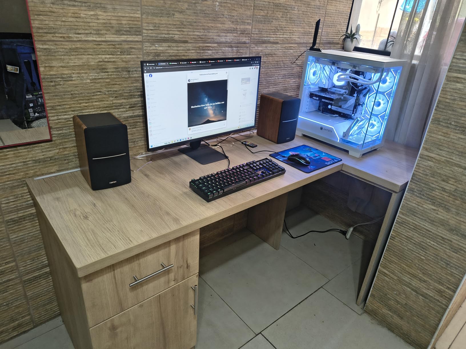 Edifier R1280Ts Powered Bookshelf Speakers - 2.0 Stereo Active Near Field Monitors - Studio Monitor Speaker - 42 Watts RMS with Subwoofer Line Out - Wooden Enclosure customer photo 1