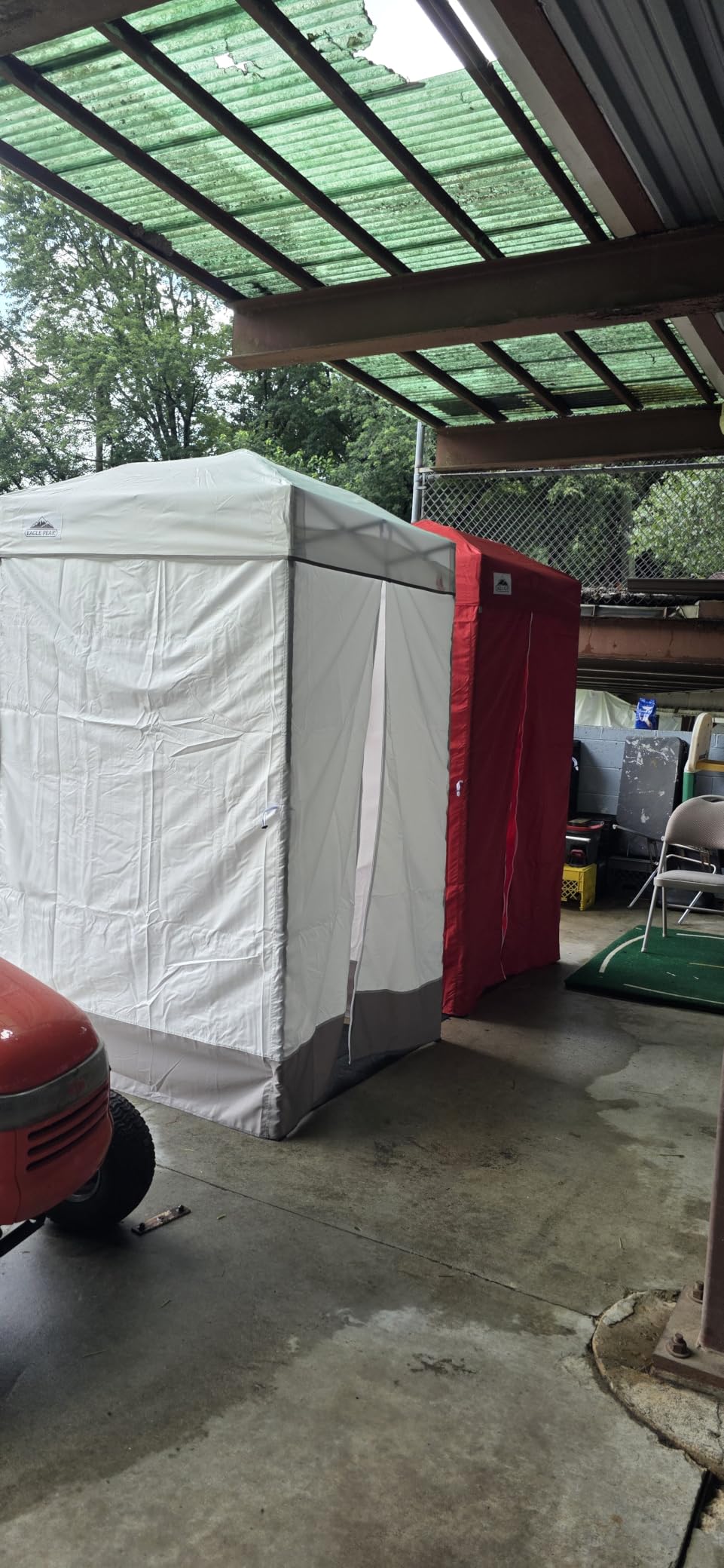 EAGLE PEAK 4x4 Pop Up Changing Tent, Outdoor Changing Room, White/Gray customer photo 2