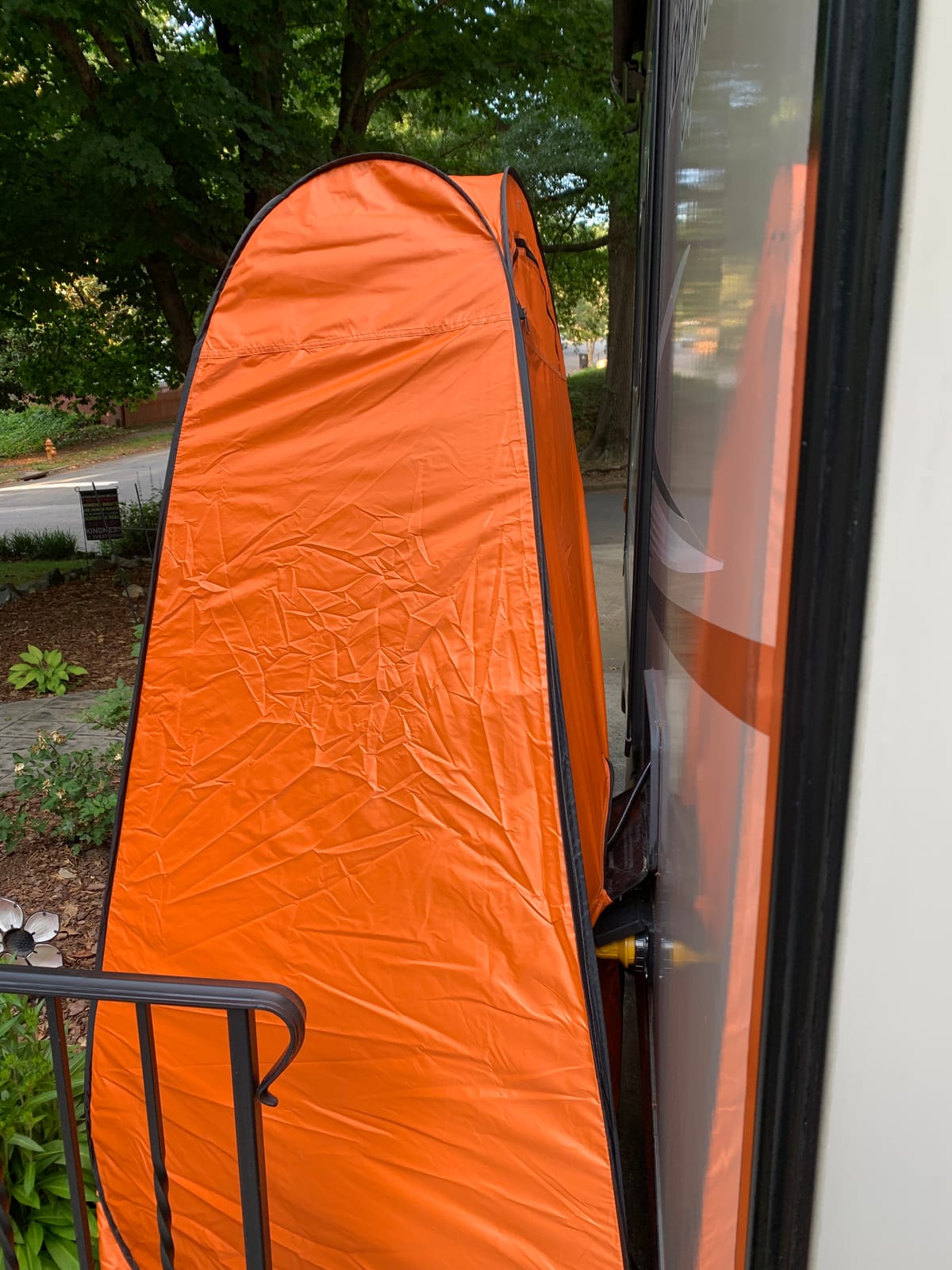 Anngrowy Pop Up Privacy Shower Tent - Portable Outdoor Camping Bathroom Toilet Changing Dressing Room - UPF40+ Waterproof customer photo 1