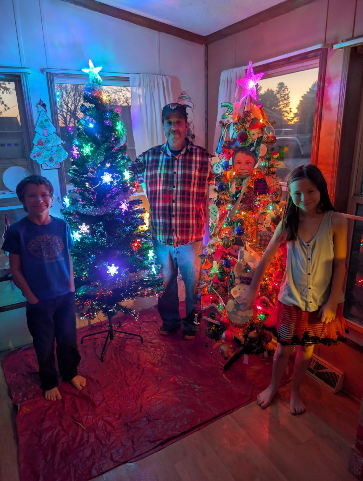 Juegoal 6 ft Pre-Lit Optical Fiber Christmas Artificial Tree, RGB Color Changing LED Lights, Snowflakes & Top Star, Fake Xmas Tree with Metal Legs customer photo 1