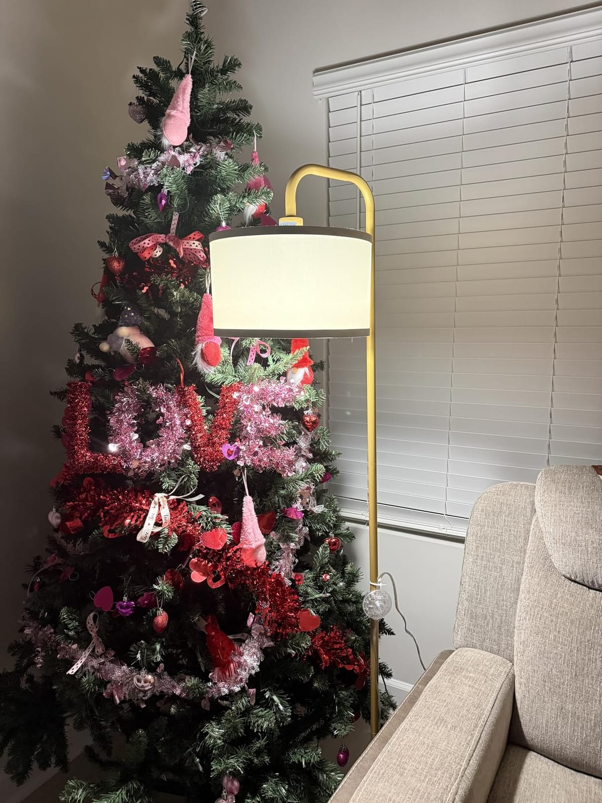 [Upgraded] LED Floor Lamp for Living Room, 3 Color Temperature Floor Lamp with Foot Switch Modern Standing Lamp Tall Pole Floor Reading Lamp for Bedroom, Study Room, Office, 9W Bulb Included, Gold customer photo 2