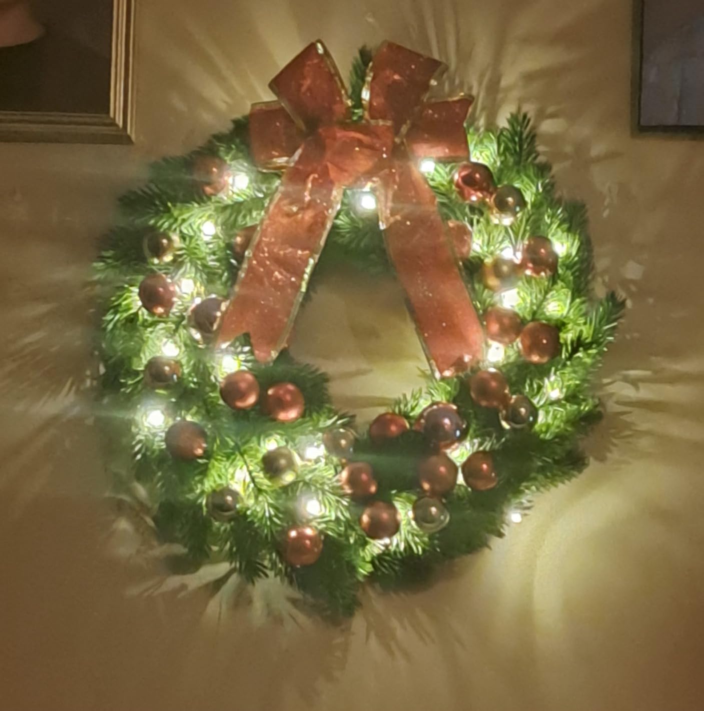 Juegoal 16 Inch Pre-Lit Christmas Wreath with Metal Hanger, Large Red Bow and Colored Balls, Battery Operated with Warm White 40 LEDs Lights, Front Door Spruce Lighted Wreath X-max Decorations customer photo 2