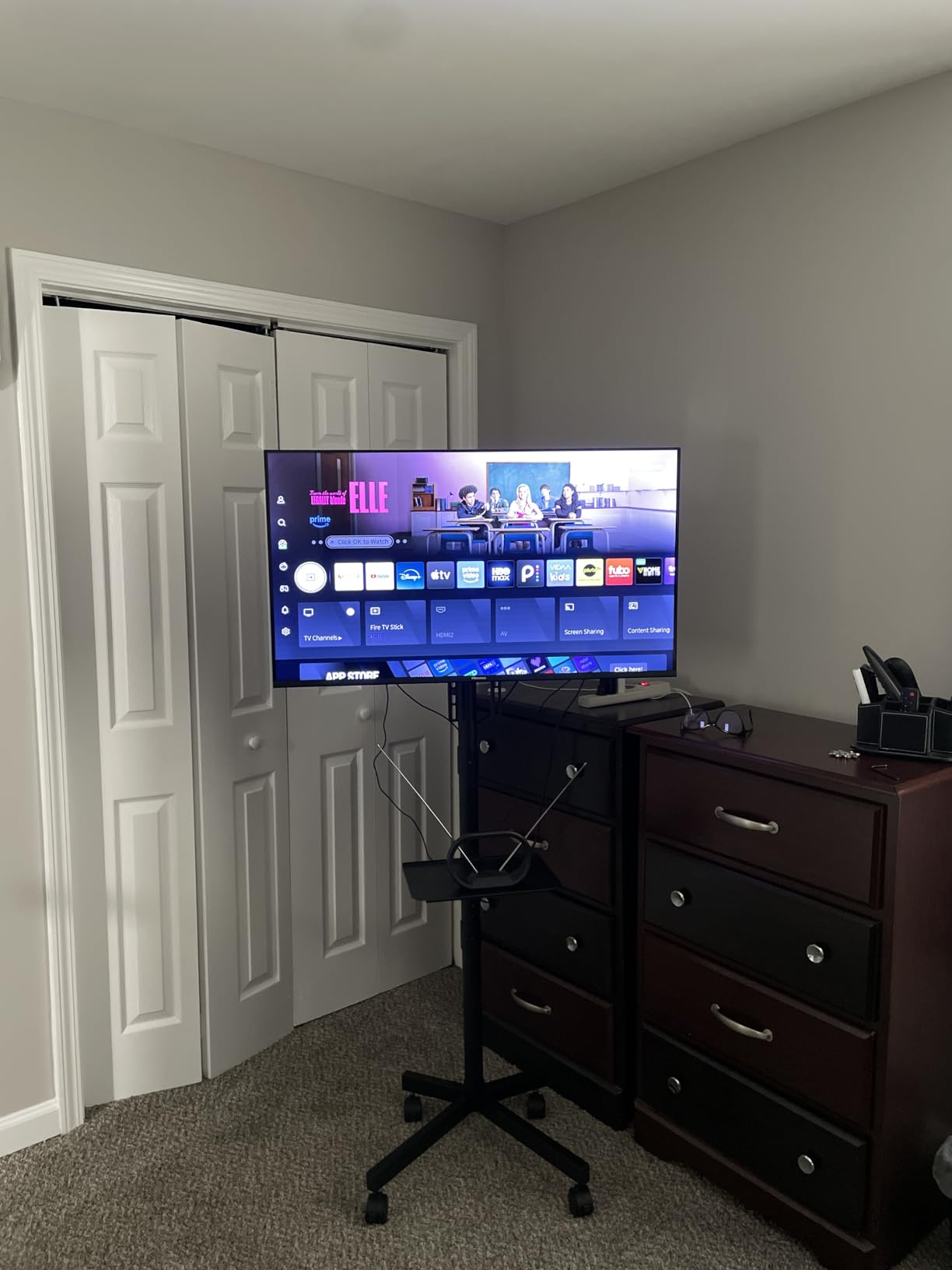 BONTEC Mobile TV Stand for 23-65 Inch TVs, Rolling TV Stand, Black | Adjustable Height, Media Shelf, Outdoor TV Stand with Locking Wheels, Max VESA 400x400mm, Holds Up to 88lbs customer photo 1