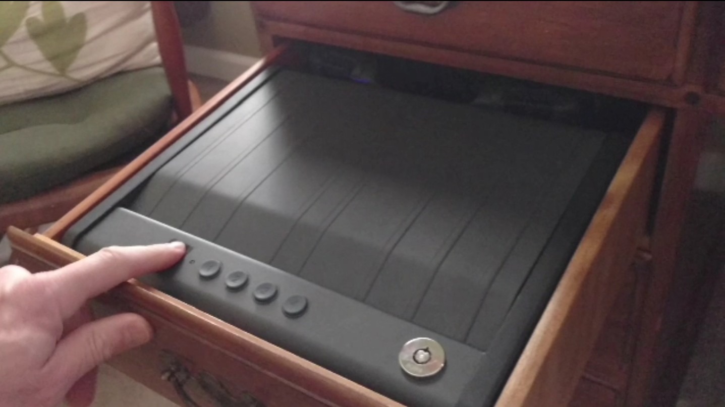awesafe Biometric Gun Safe for Pistol, 3 Ways Quick Access with Fingerprint Digital PIN Key, Portable Handgun Safe for Nightstand Bedside Cloakroom Living Room (XL Biometric Gun Safe with Fingerprint) | Quick Access Handgun Safe, Portable Car Gun Safe, Gun Lock Box with Gas Strut for Nightstand Bedside Cloakroom Living Room customer photo 2